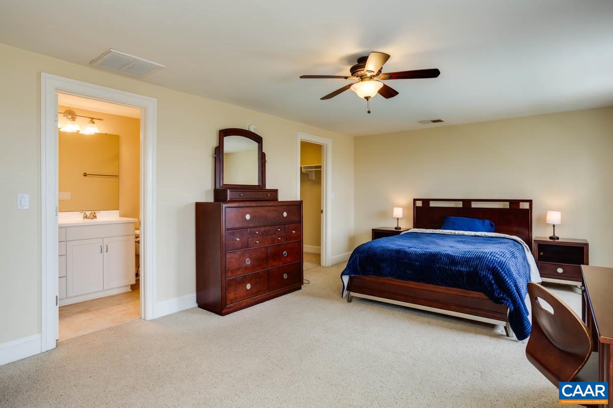 FOXCHASE - Residential