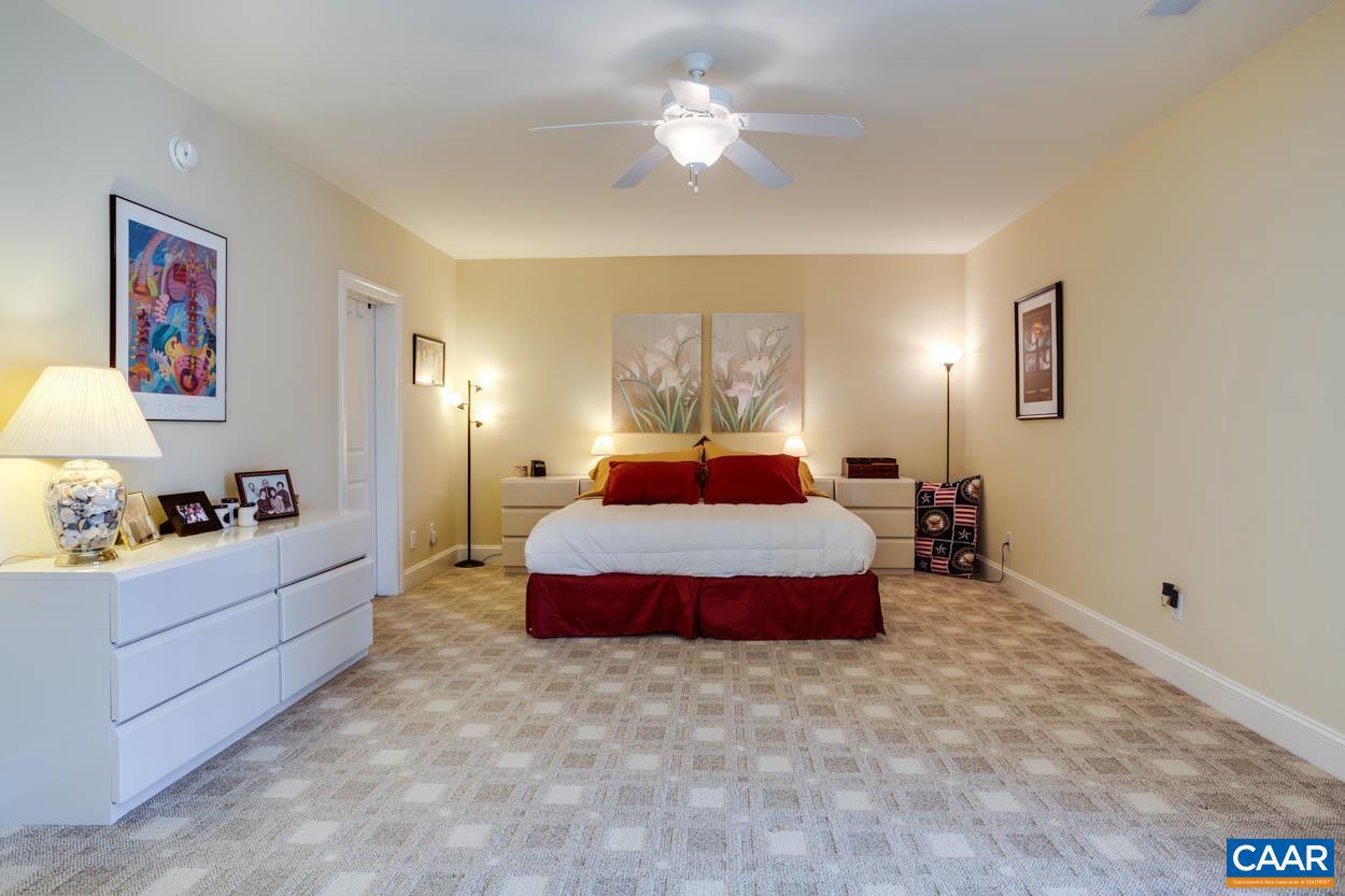 FOXCHASE - Residential