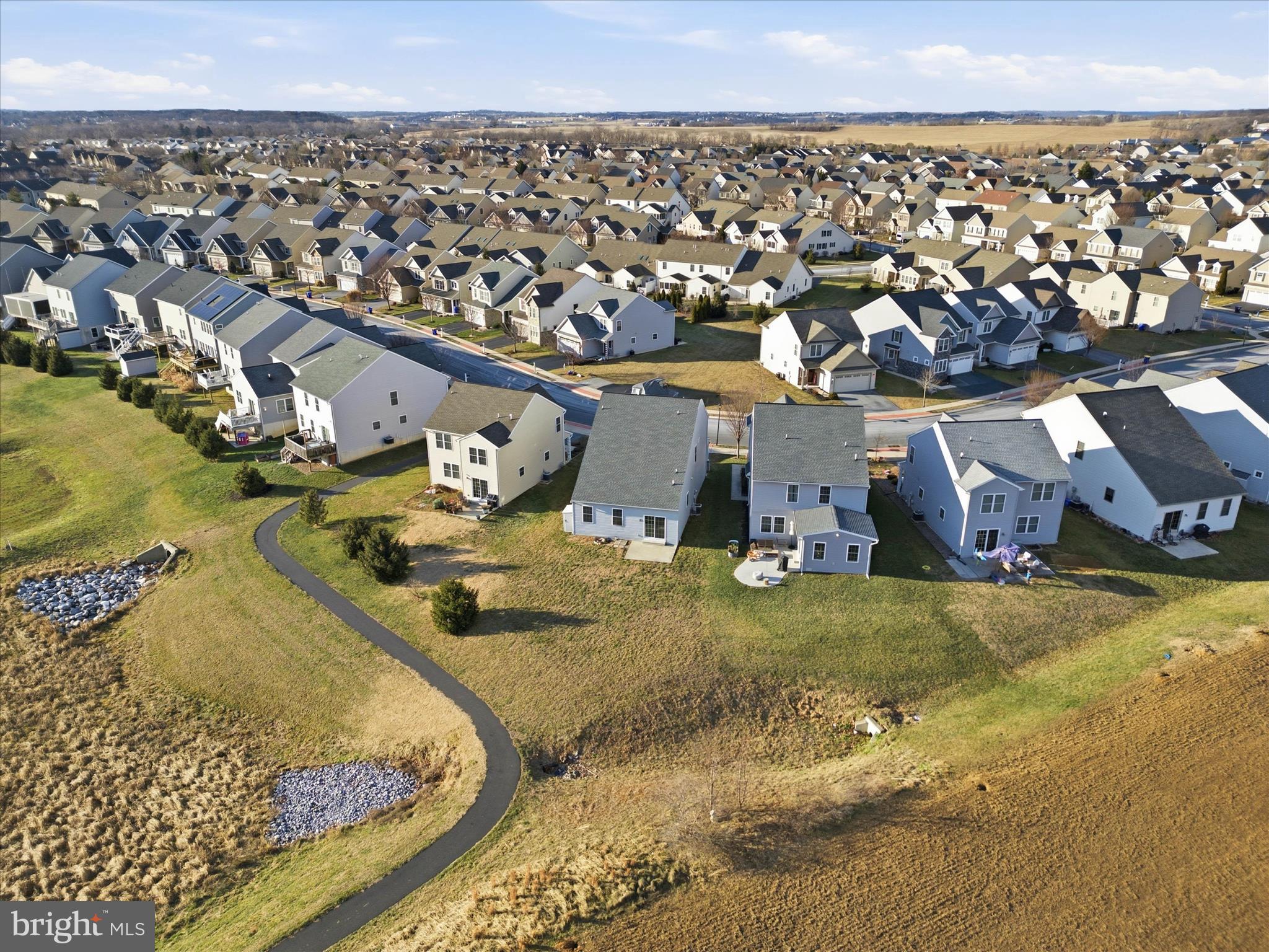 ELM TREE - Residential