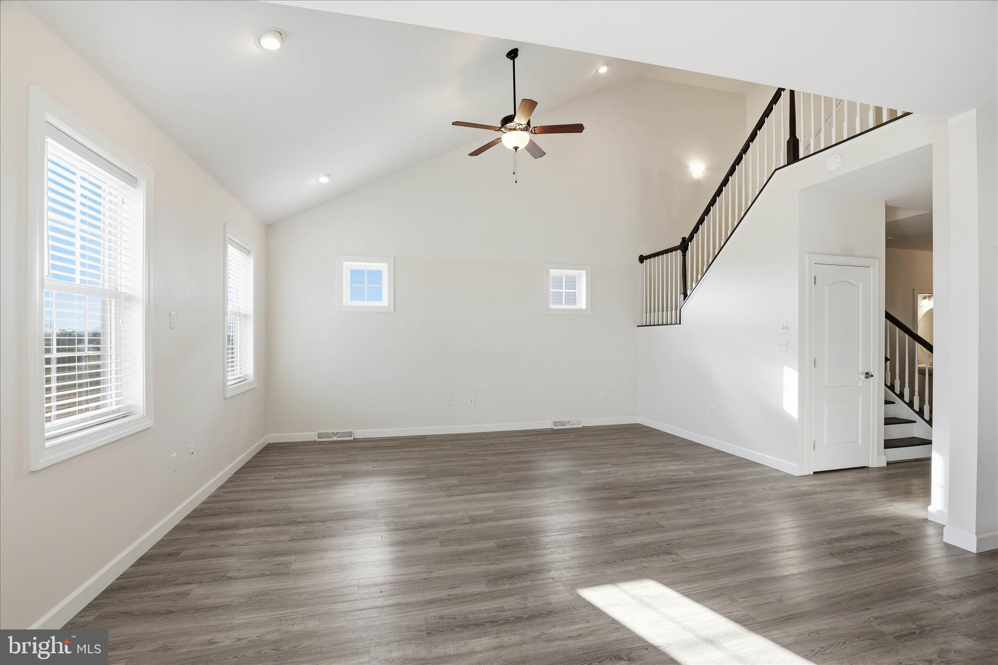 1392 FIELDSTONE DRIVE