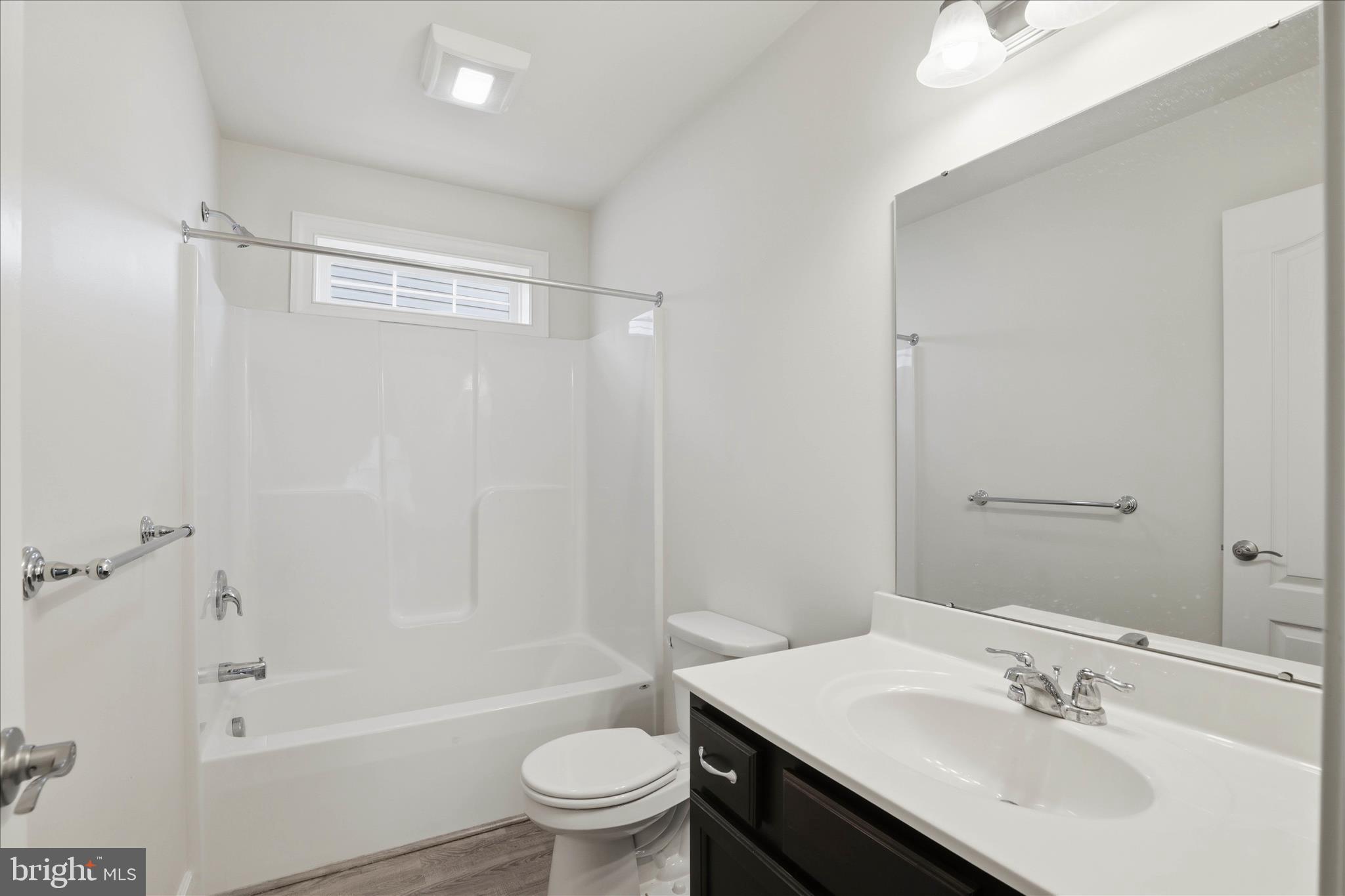 ELM TREE - Residential