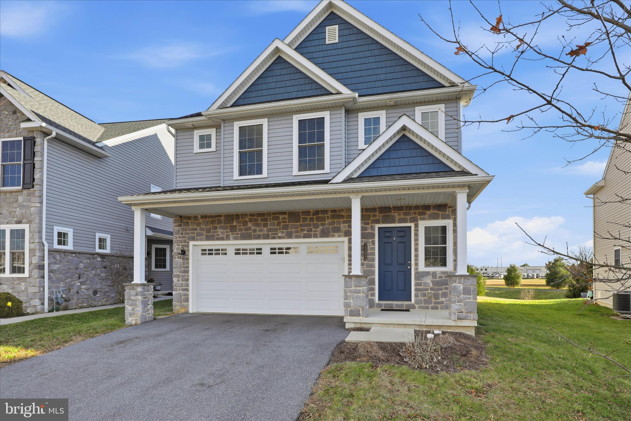 ELM TREE - Residential