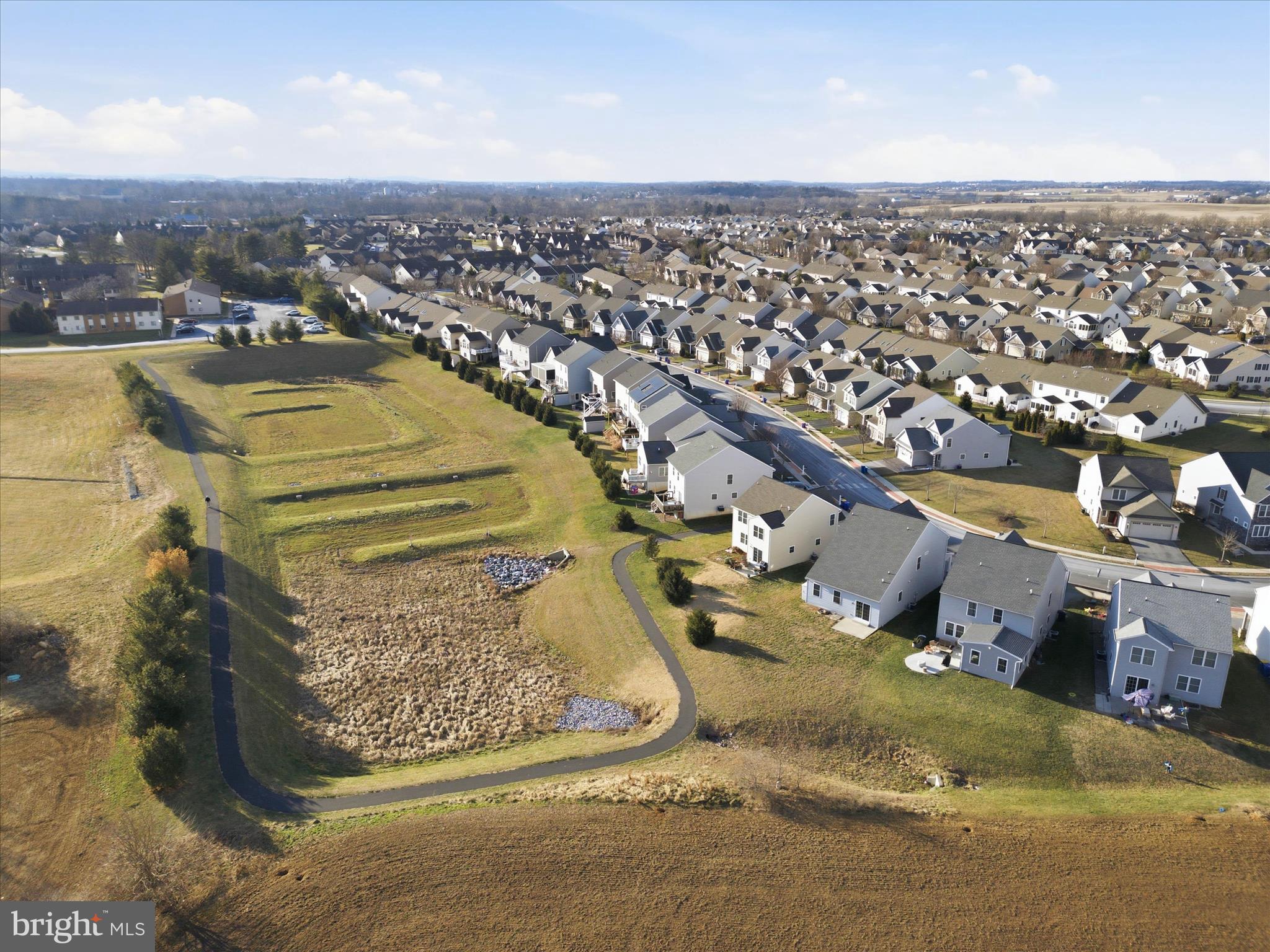 ELM TREE - Residential