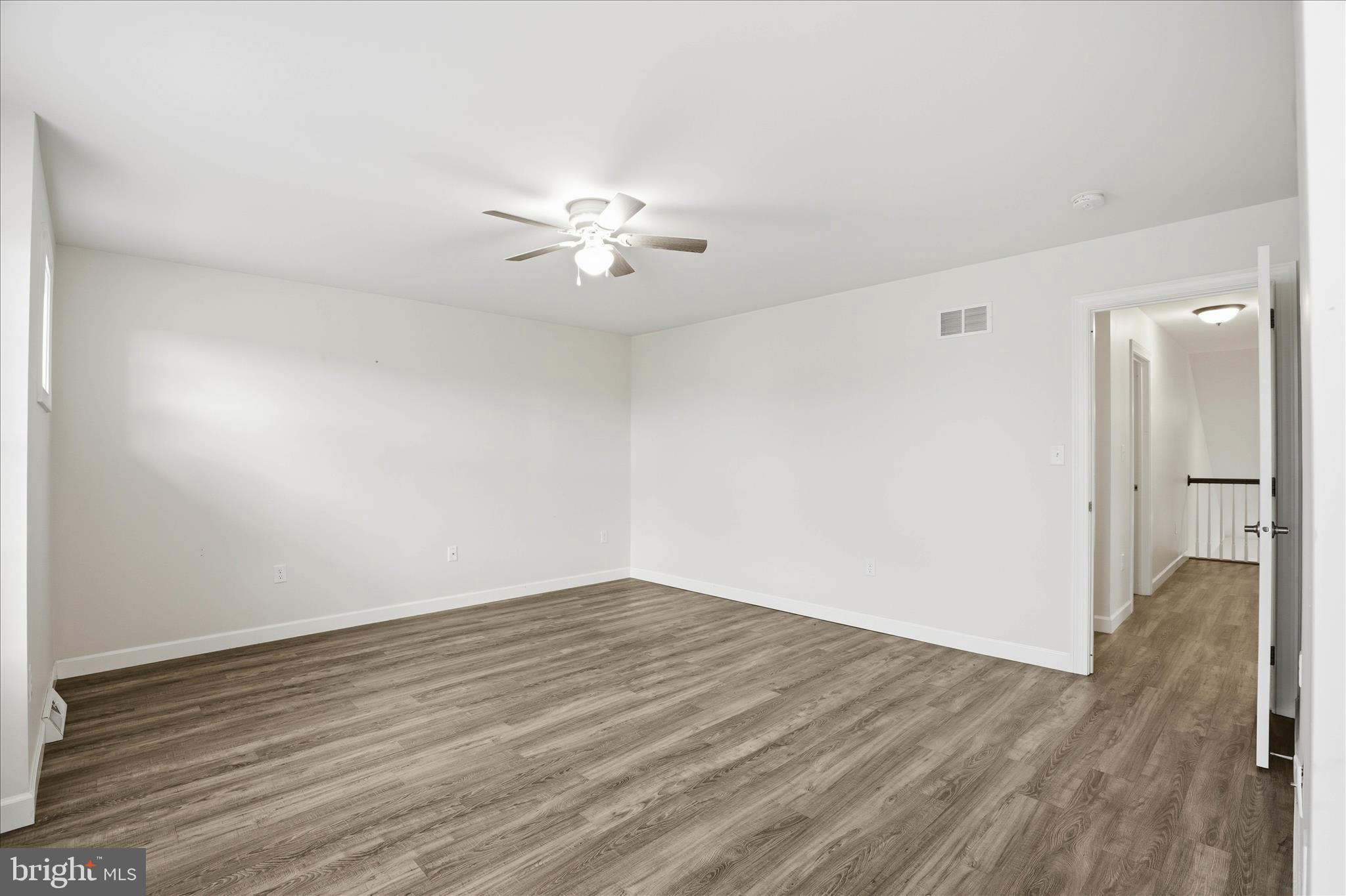 ELM TREE - Residential