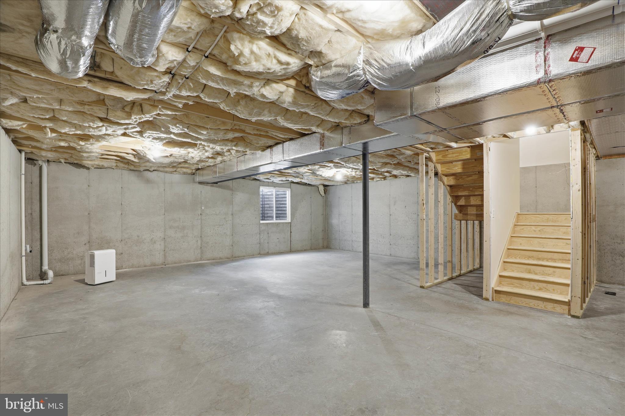 ELM TREE - Residential