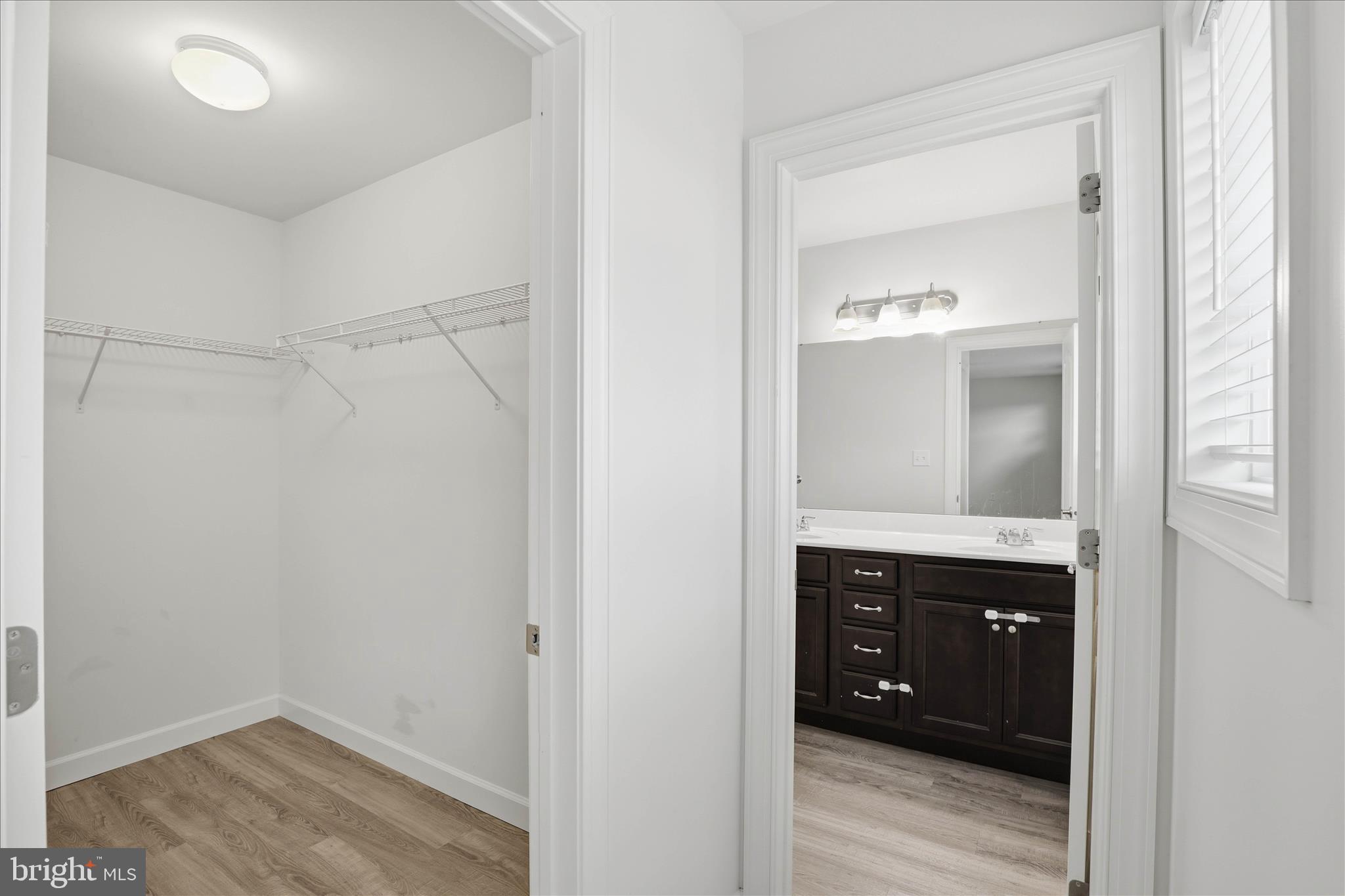 ELM TREE - Residential