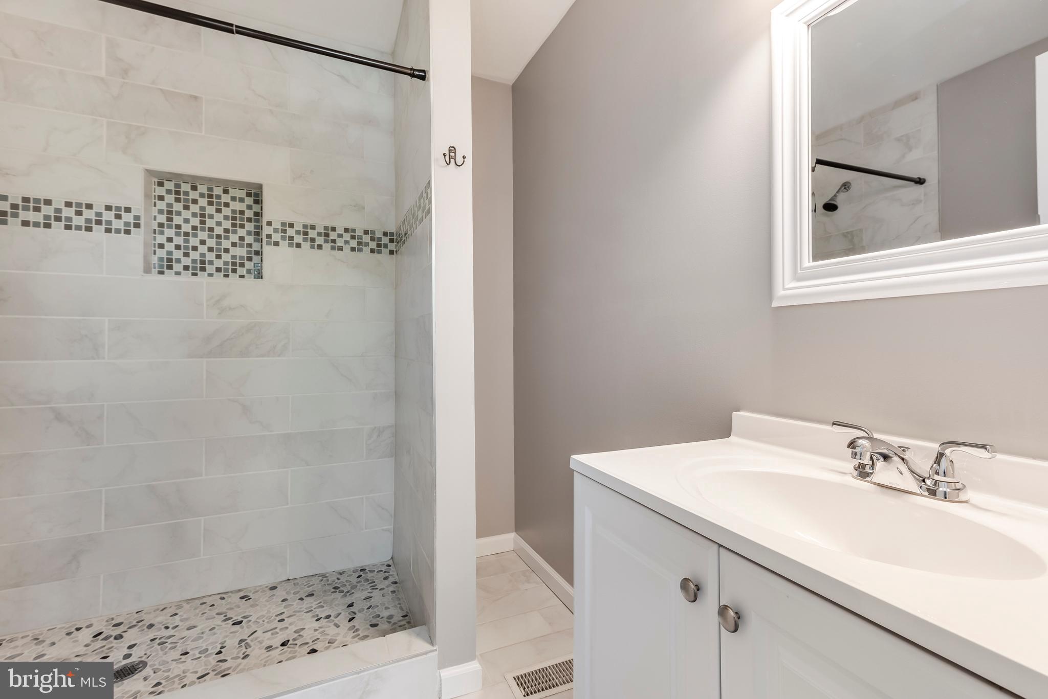 PARKE WEST ADD - Residential Lease