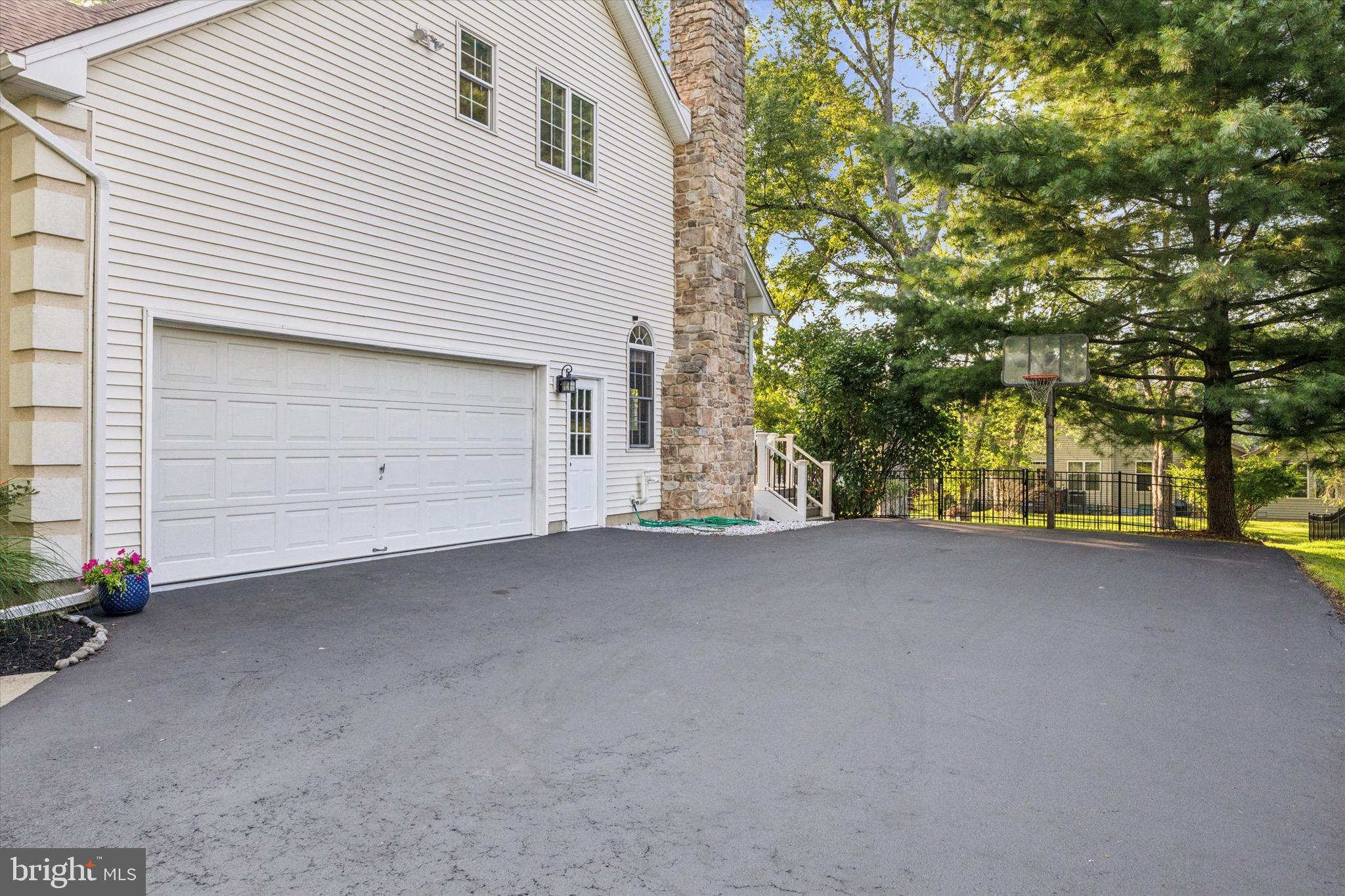 VALLEY GREEN - Residential