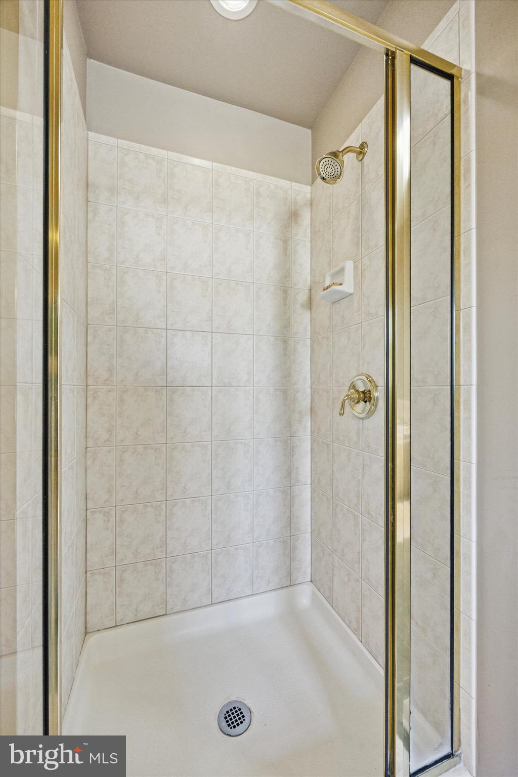 VALLEY GREEN - Residential