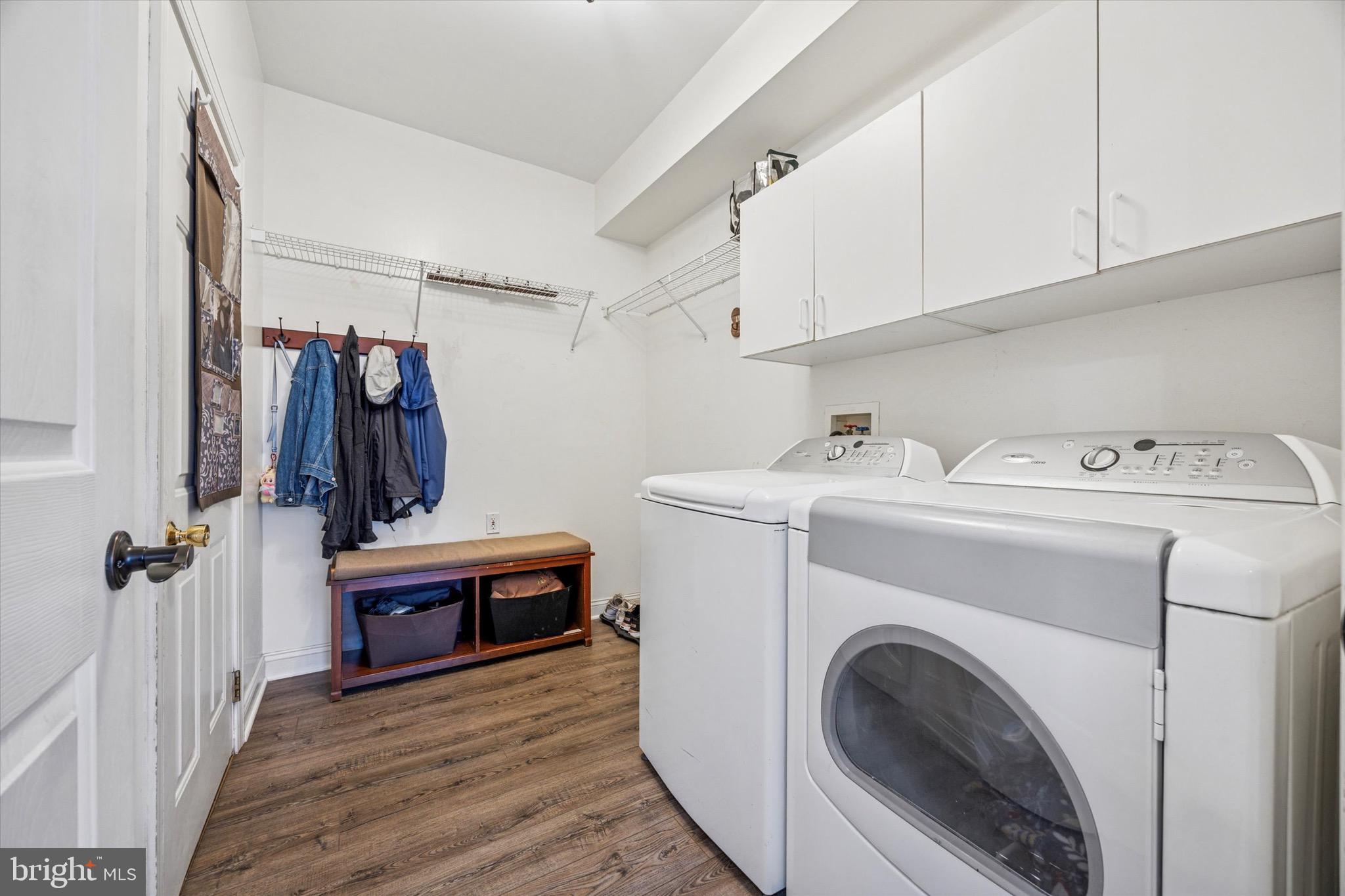 VALLEY GREEN - Residential