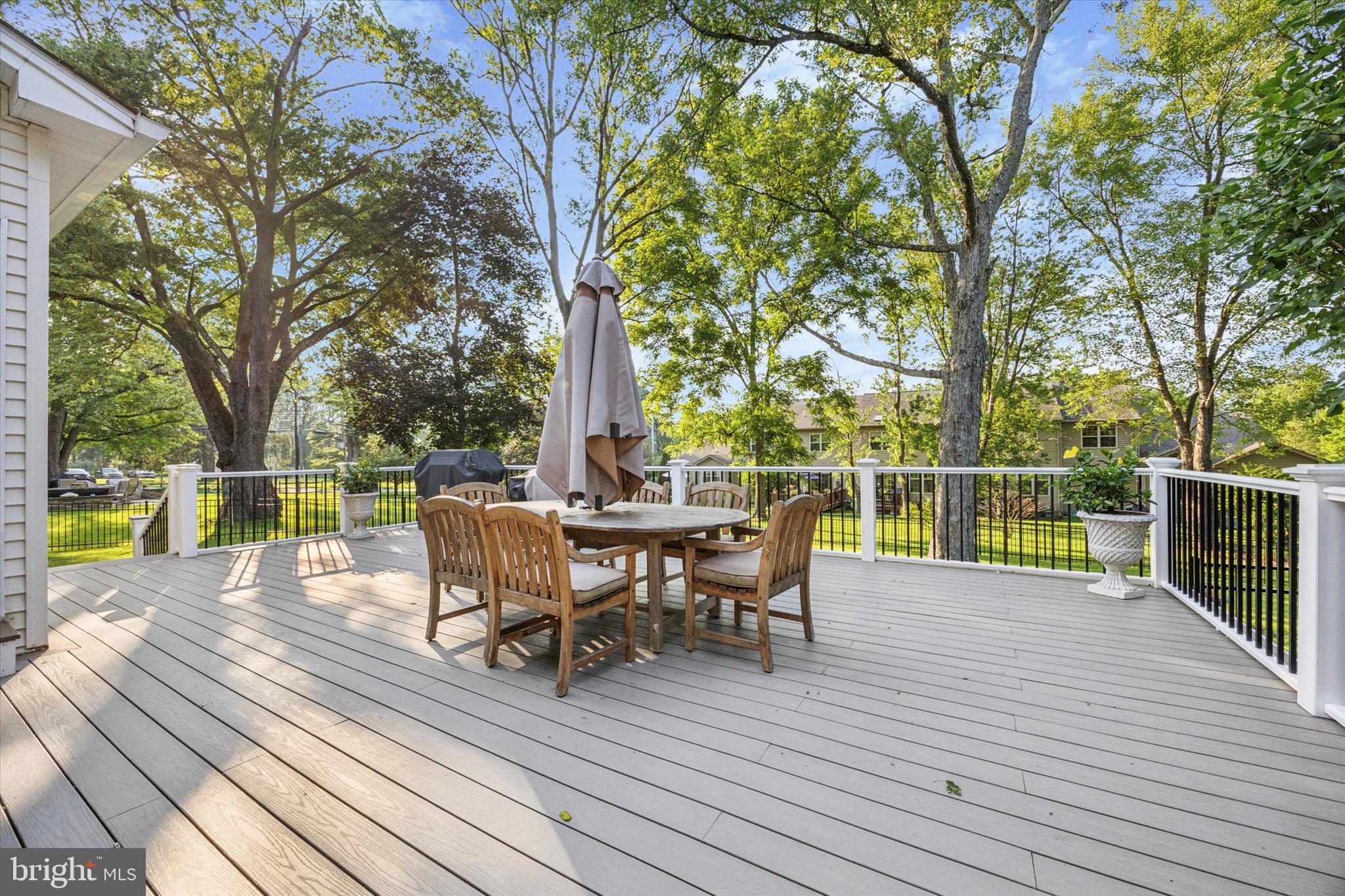 VALLEY GREEN - Residential