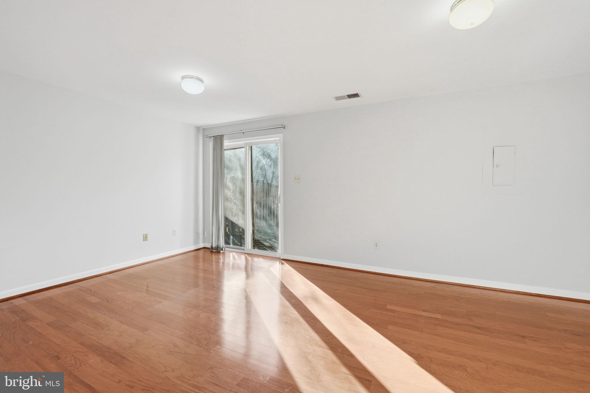 DOMINION STATION - Residential