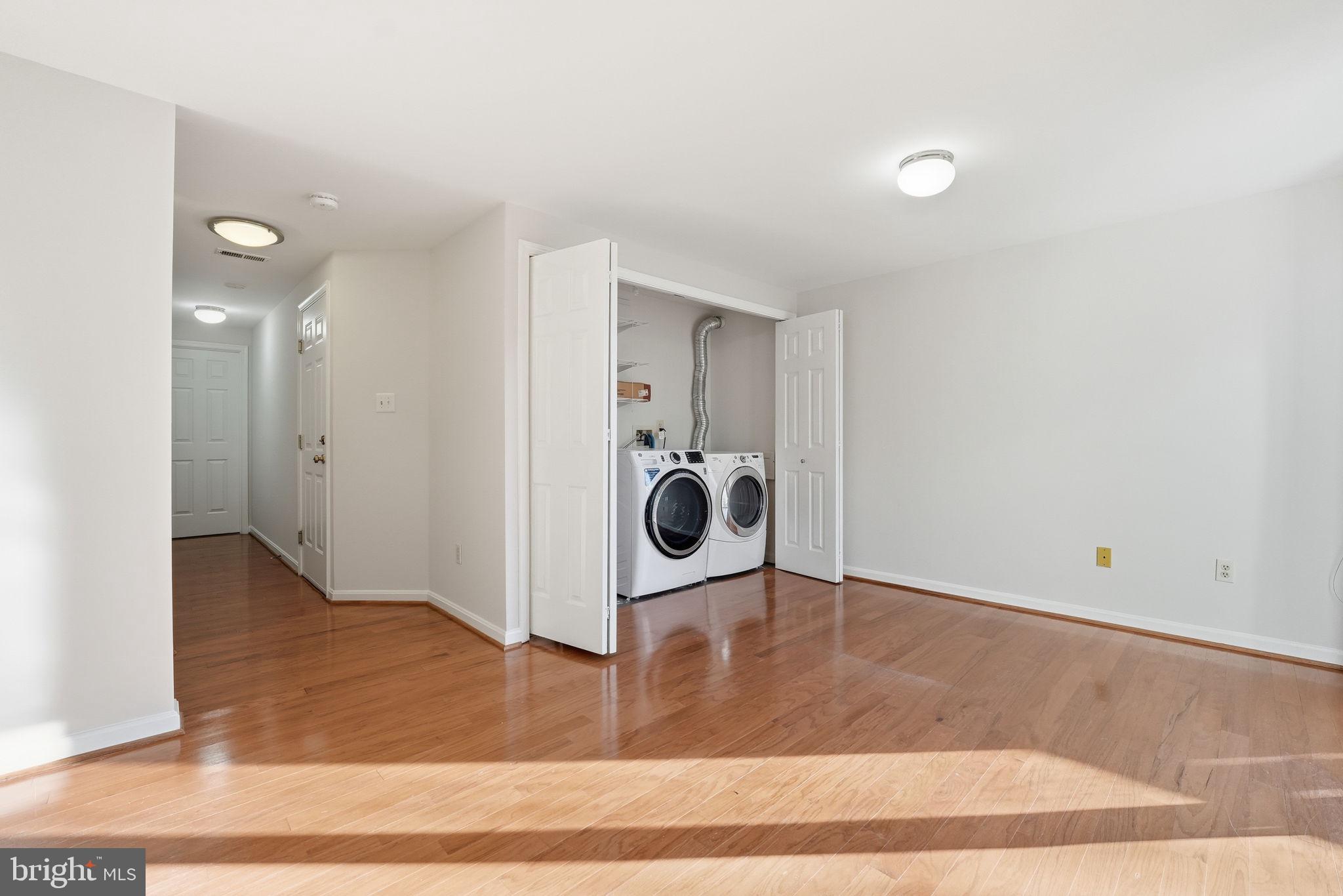 DOMINION STATION - Residential