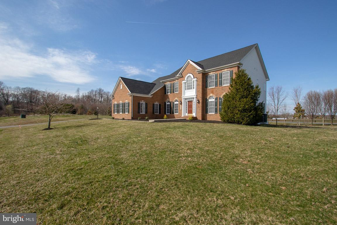 HOLLY RIDGE AT LAWNVALE - Residential