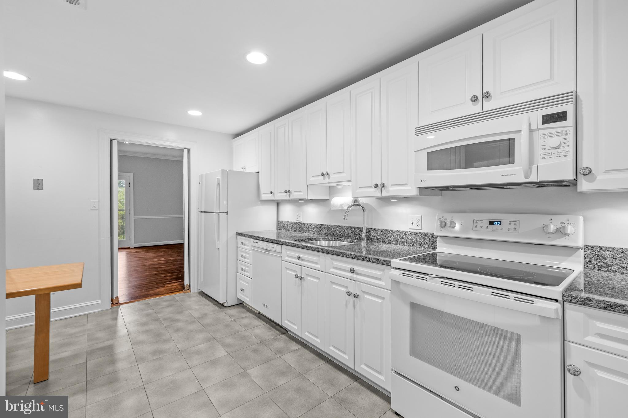 DEVON HILL - Residential Lease