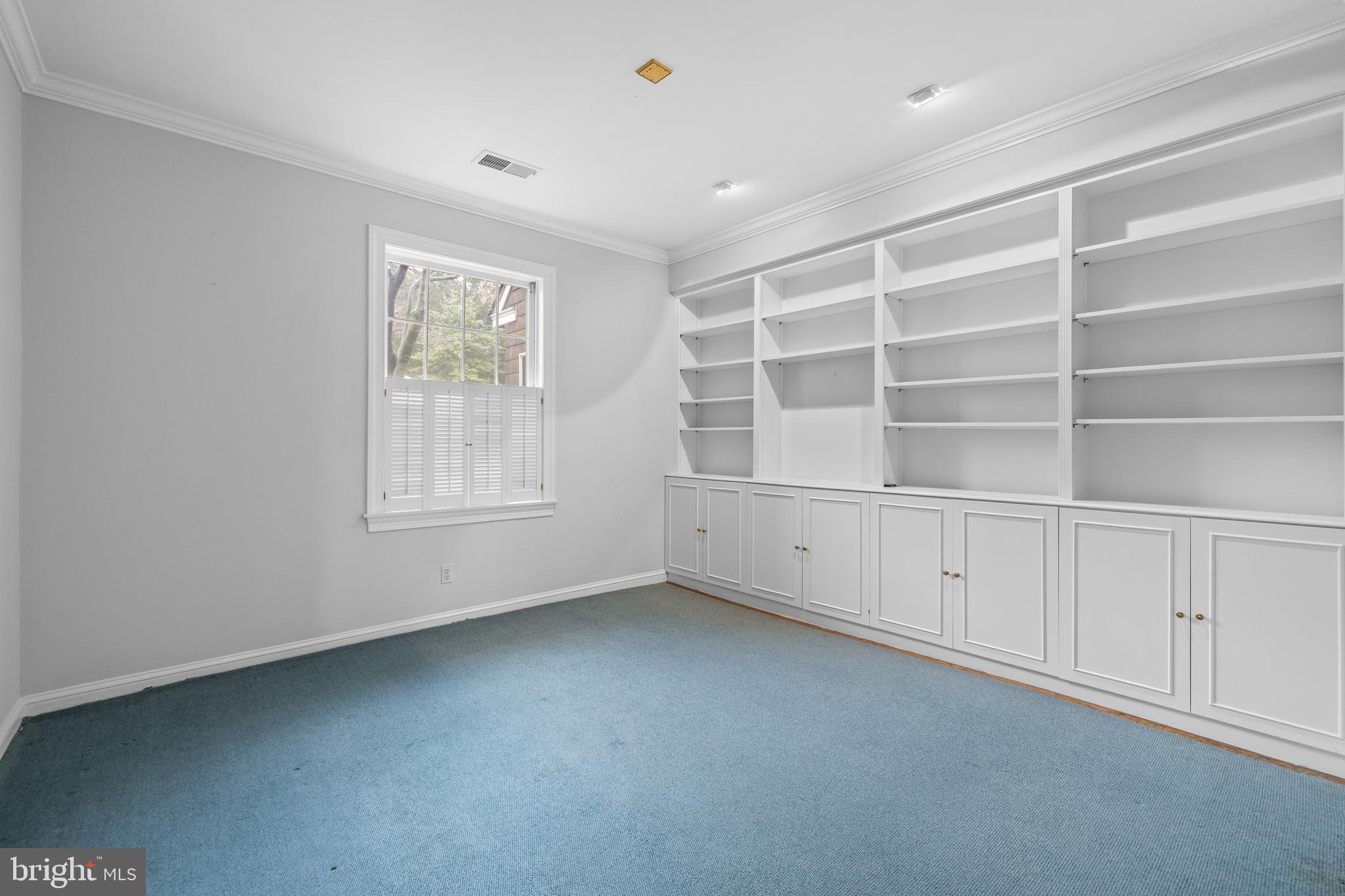 DEVON HILL - Residential Lease