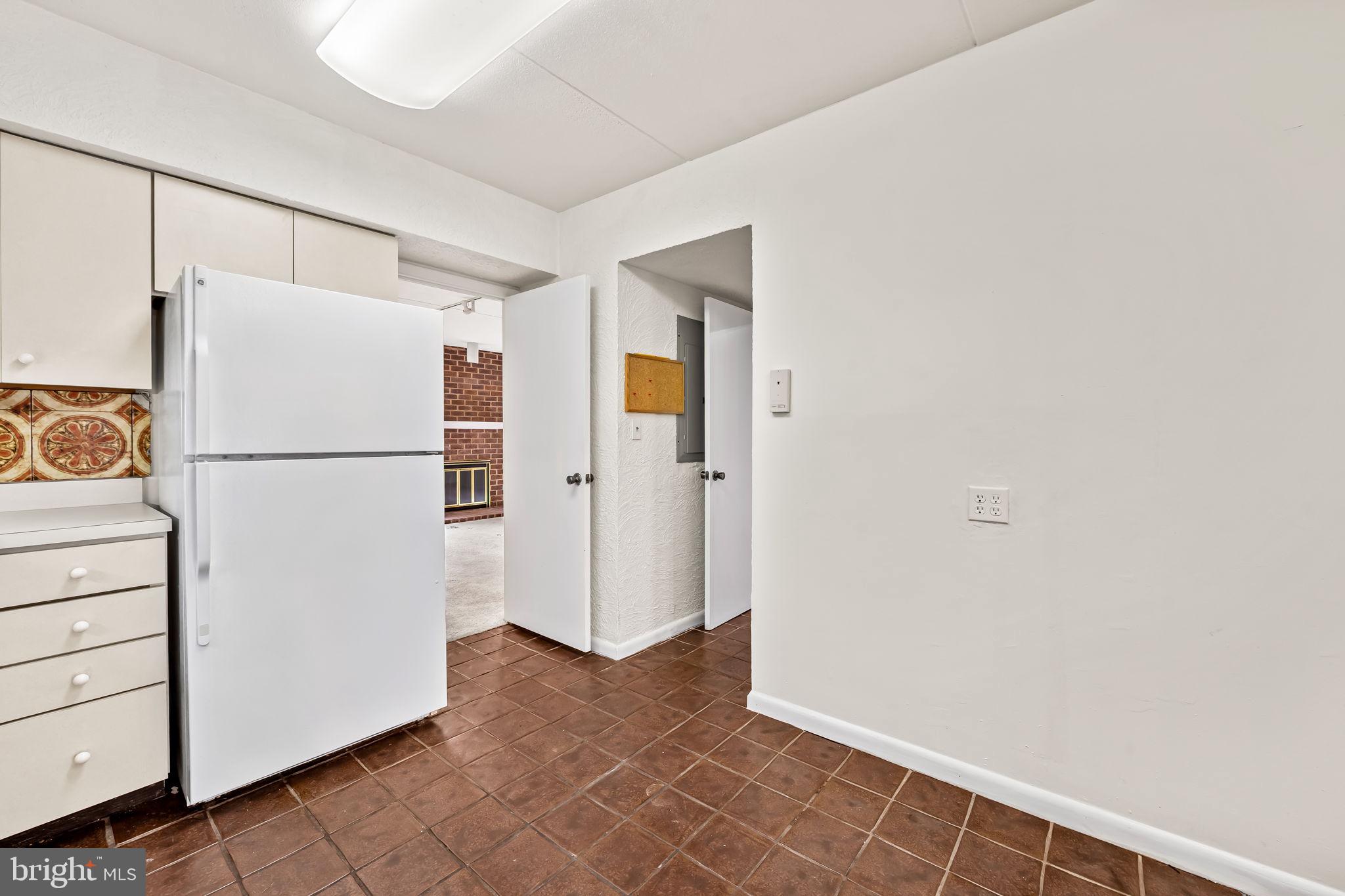 ANNEN WOODS - Residential