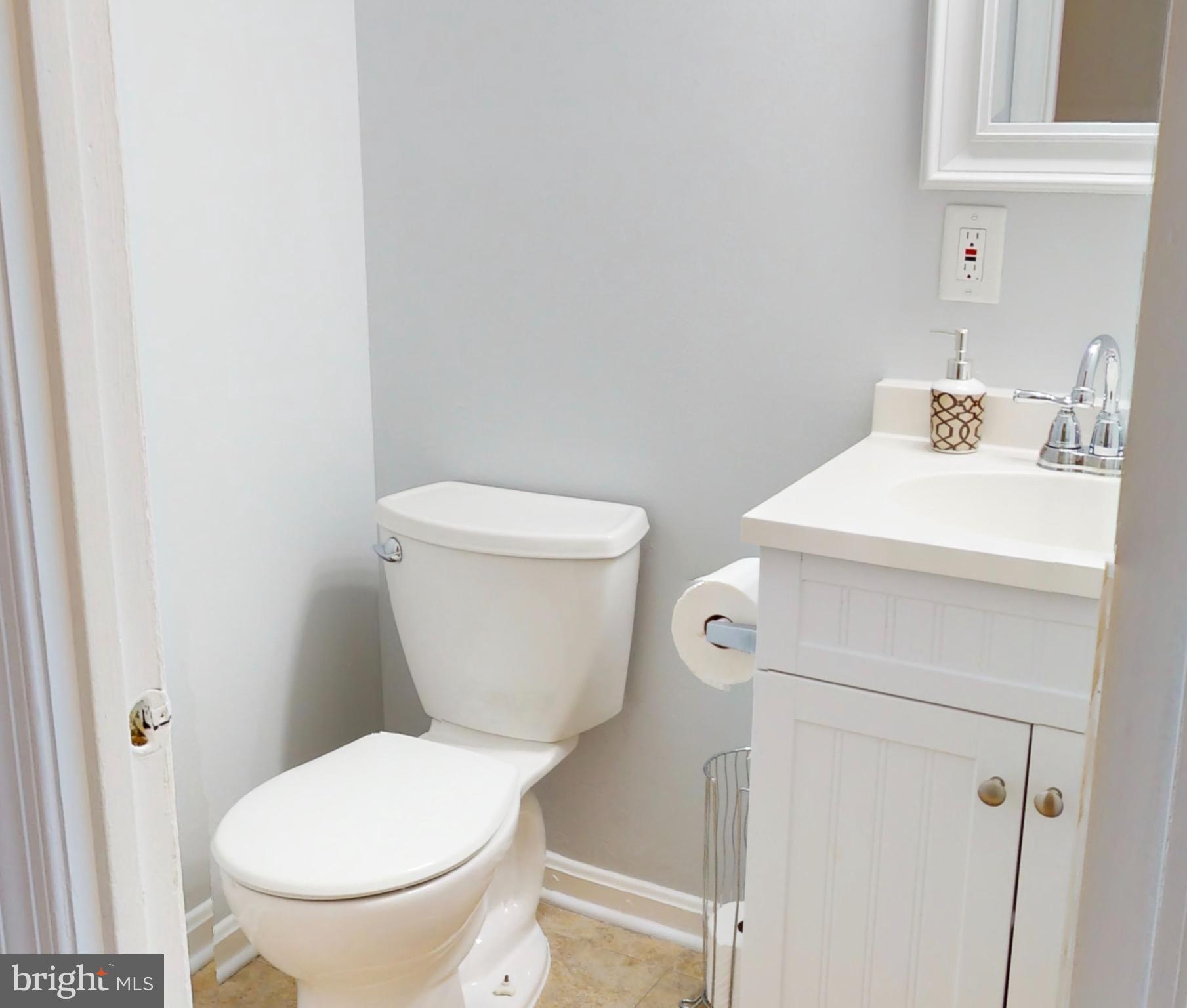 LONDON TOWNE - Residential