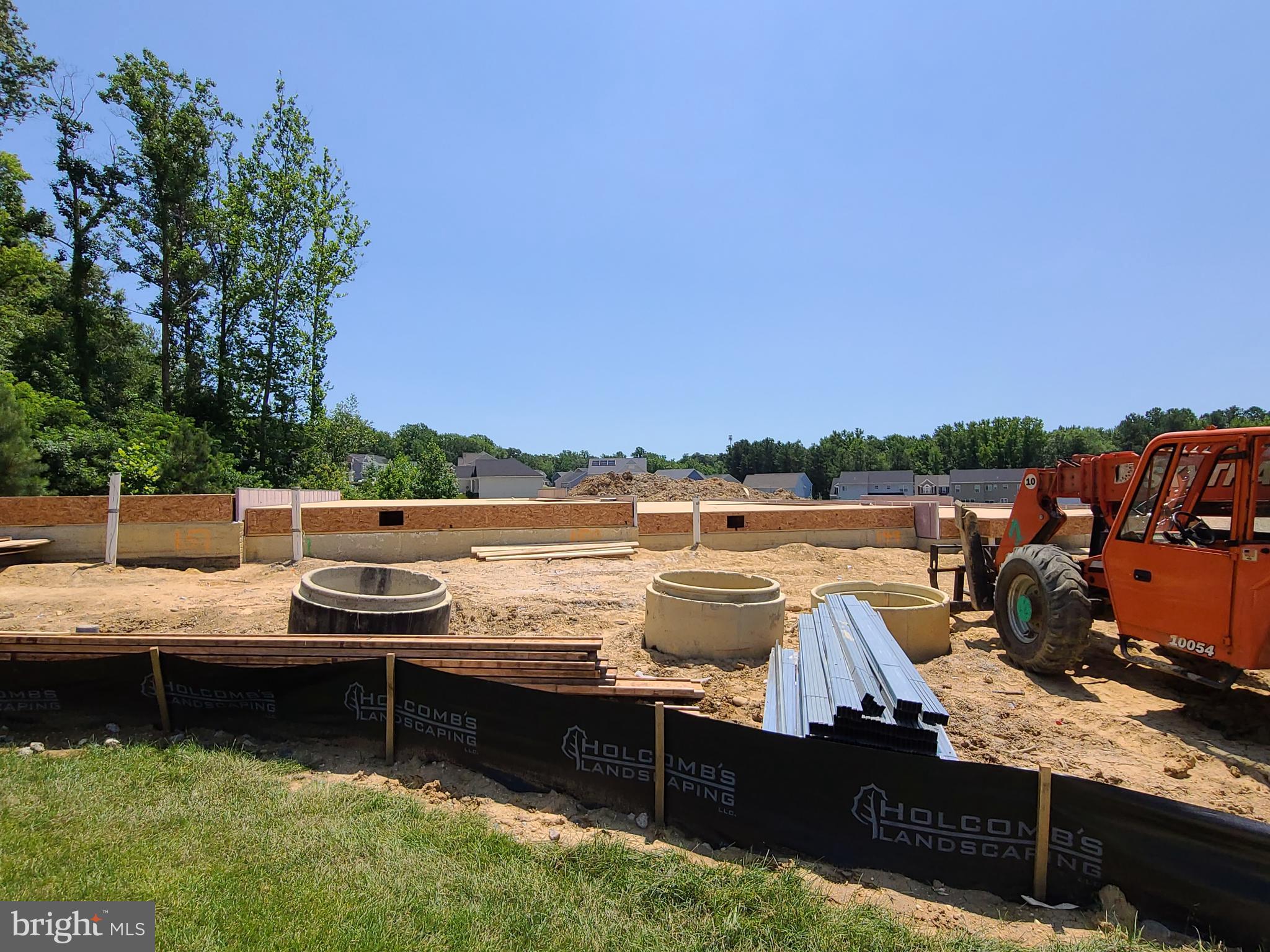 ELIZABETH HILLS PHASE 5 - Residential