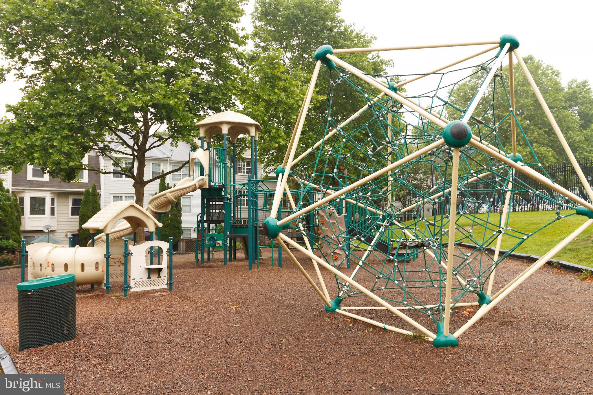 WOODFIELD AT MANCHESTER - Residential