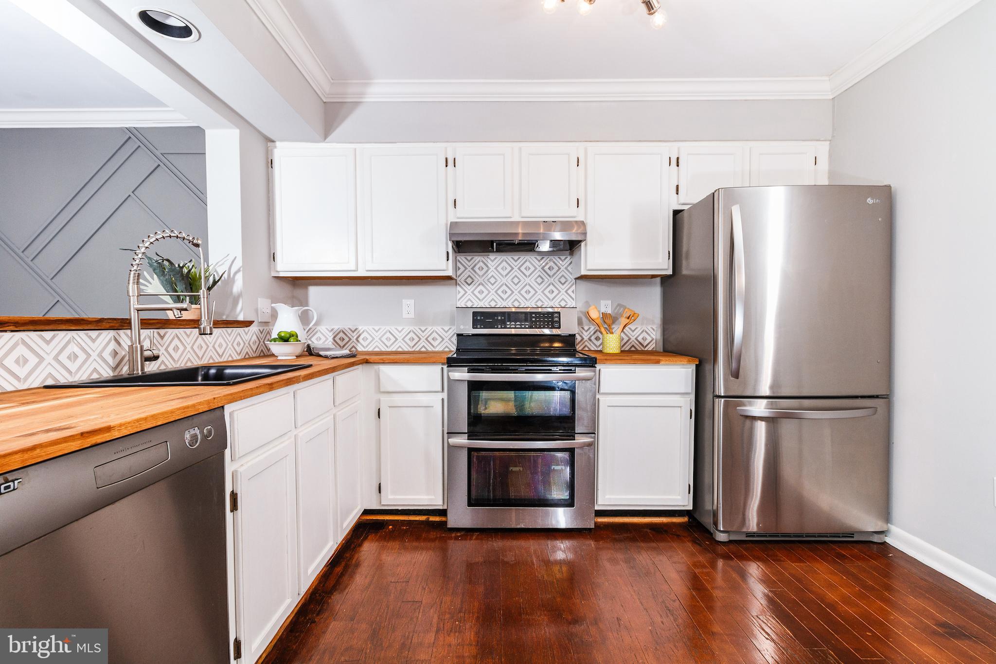 WOODFIELD AT MANCHESTER - Residential