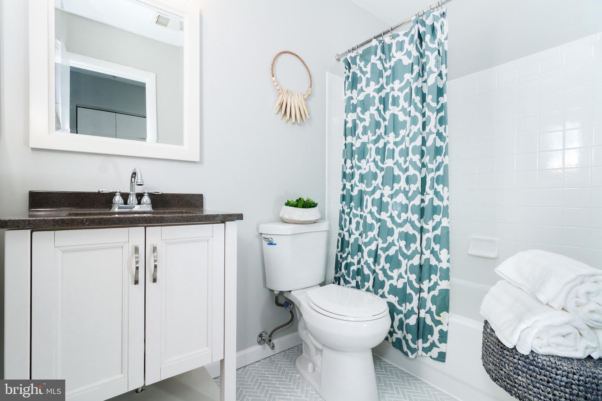 WOODFIELD AT MANCHESTER - Residential