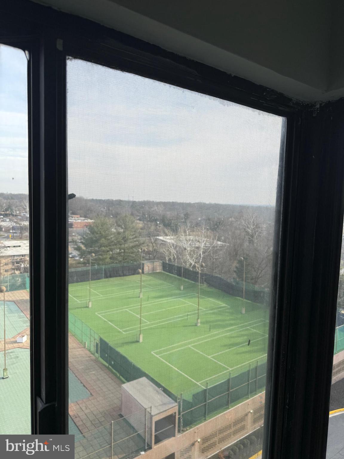 RACQUET CLUB - Residential