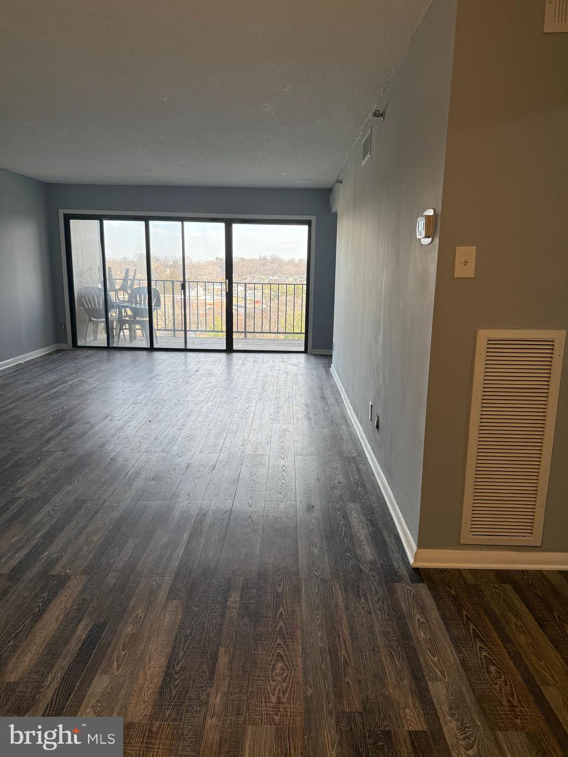 RACQUET CLUB - Residential