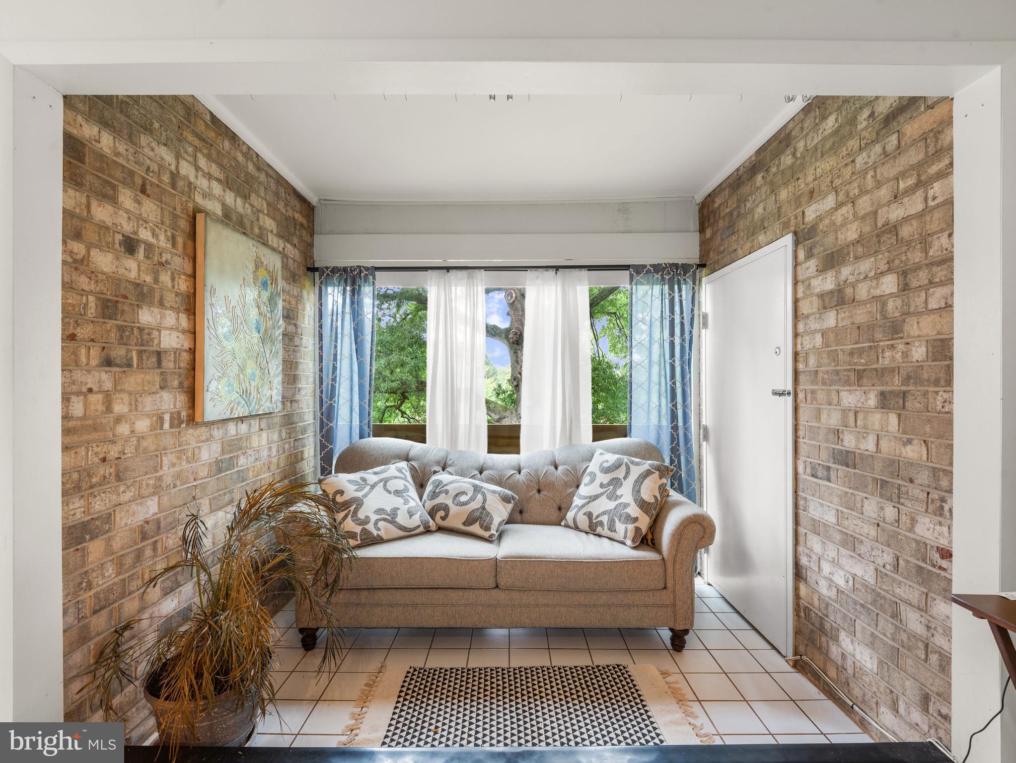 CROSS FOX - Residential