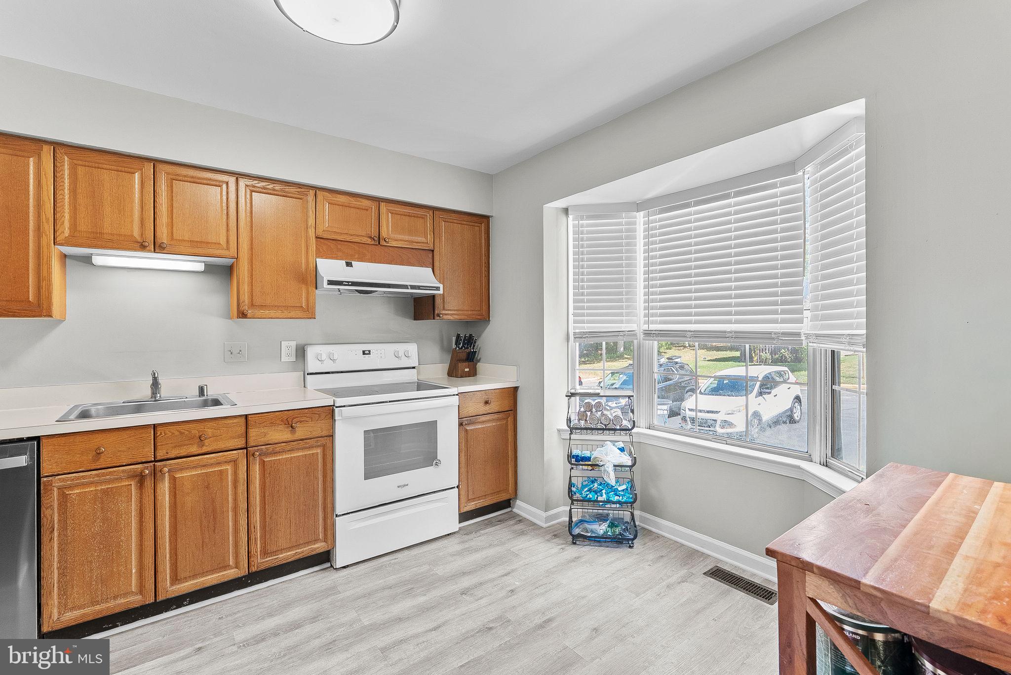 LAKE RIDGE - Residential