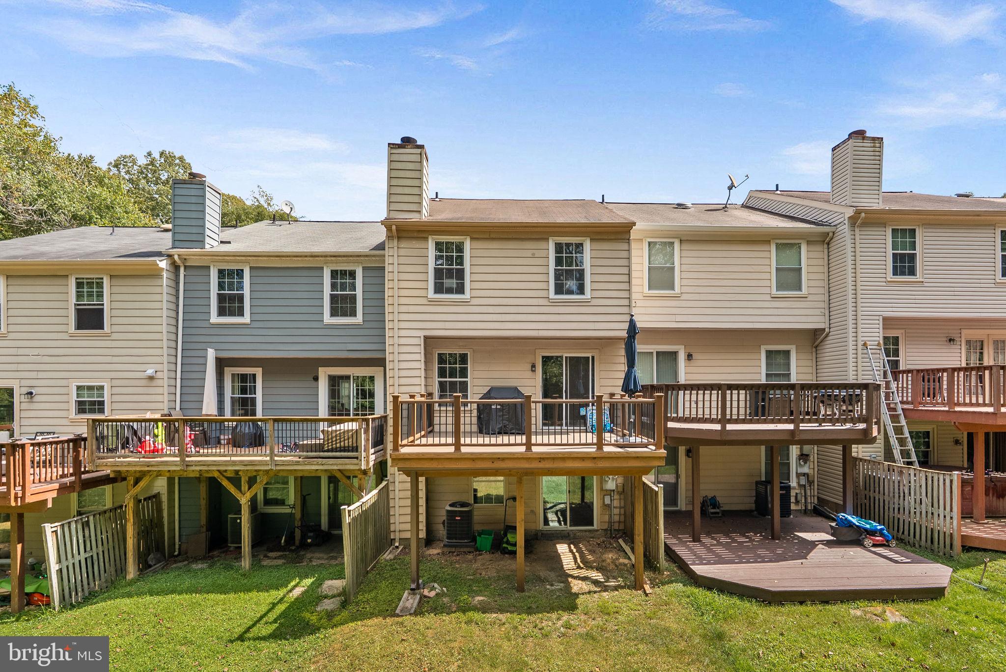 LAKE RIDGE - Residential