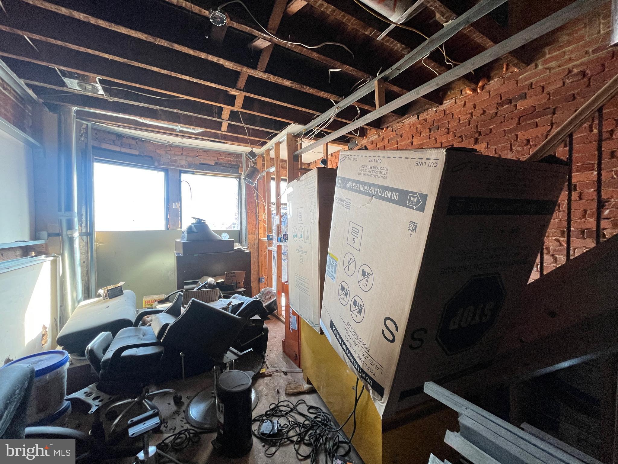 MONDAWMIN - Residential