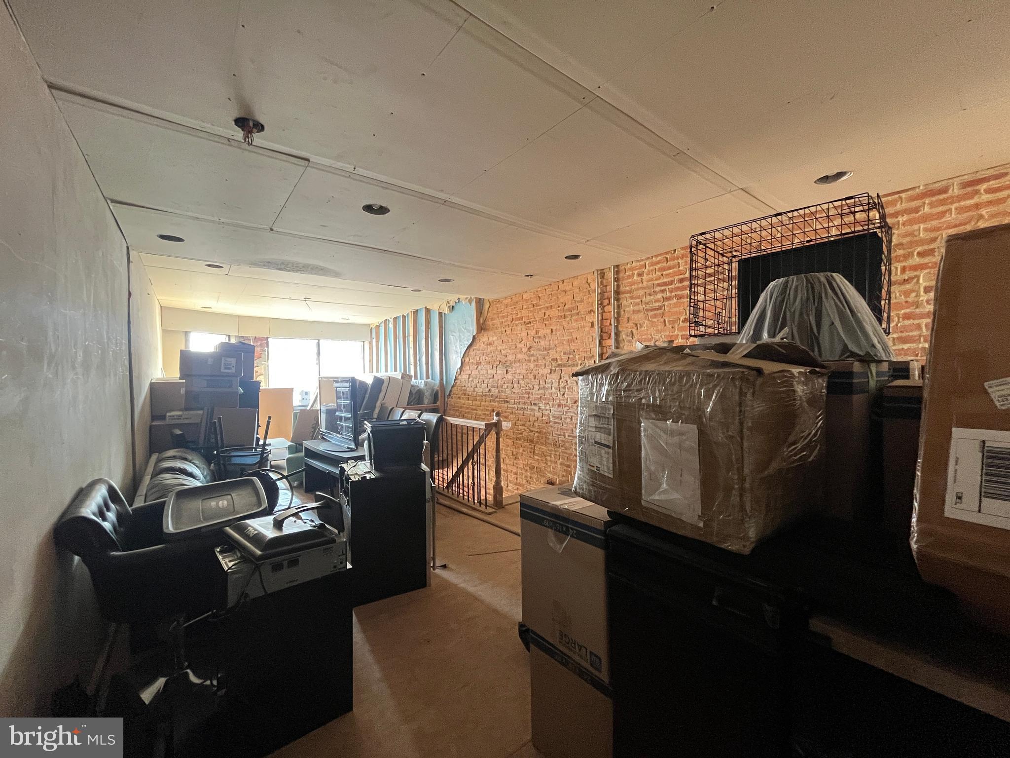 MONDAWMIN - Residential