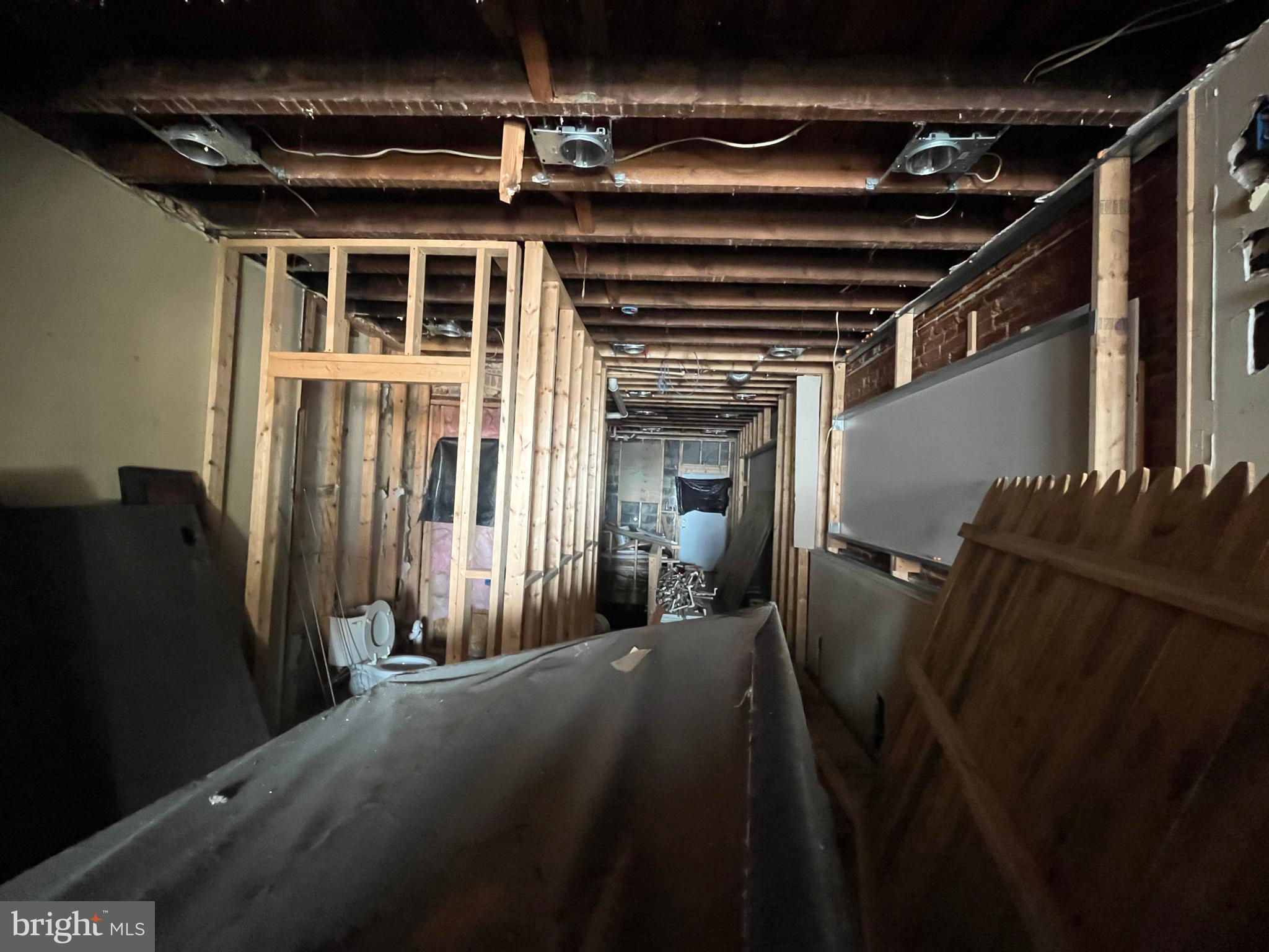 MONDAWMIN - Residential