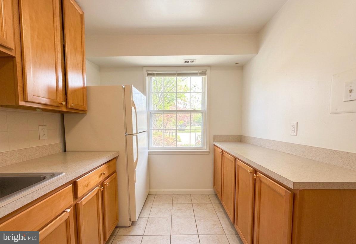 6008 WESTCHESTER PARK DRIVE T2