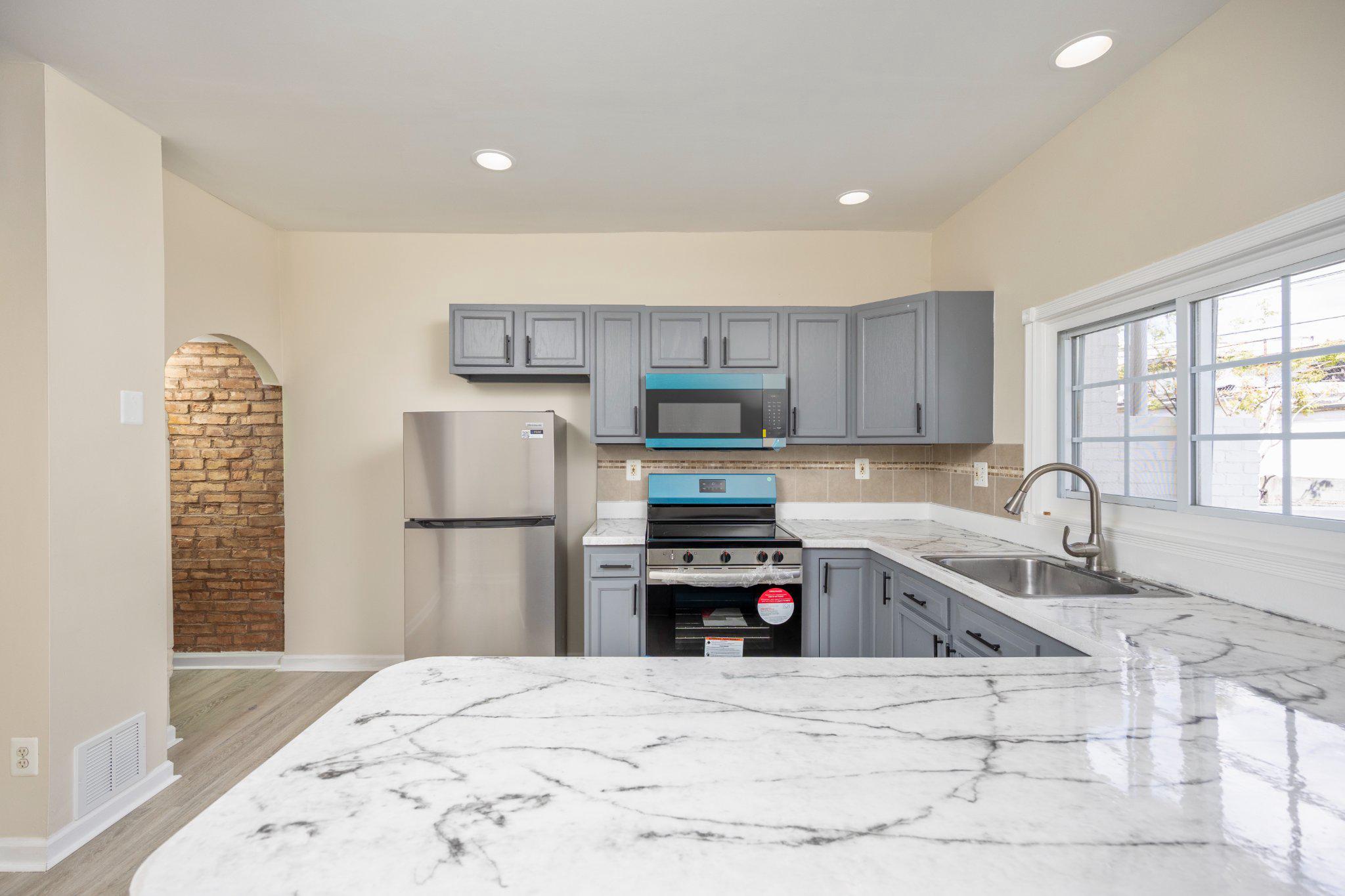 BALTIMORE HIGHLANDS - Residential