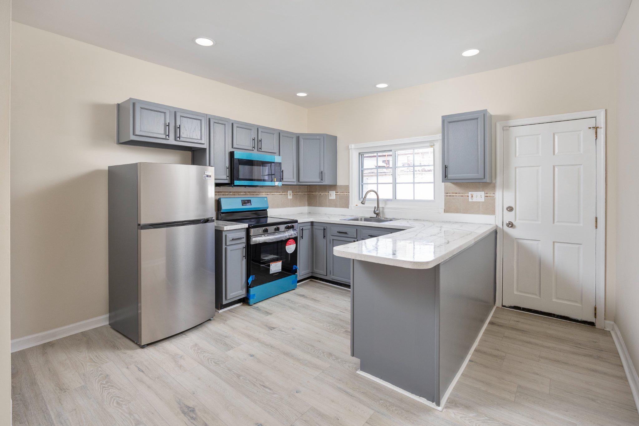 BALTIMORE HIGHLANDS - Residential