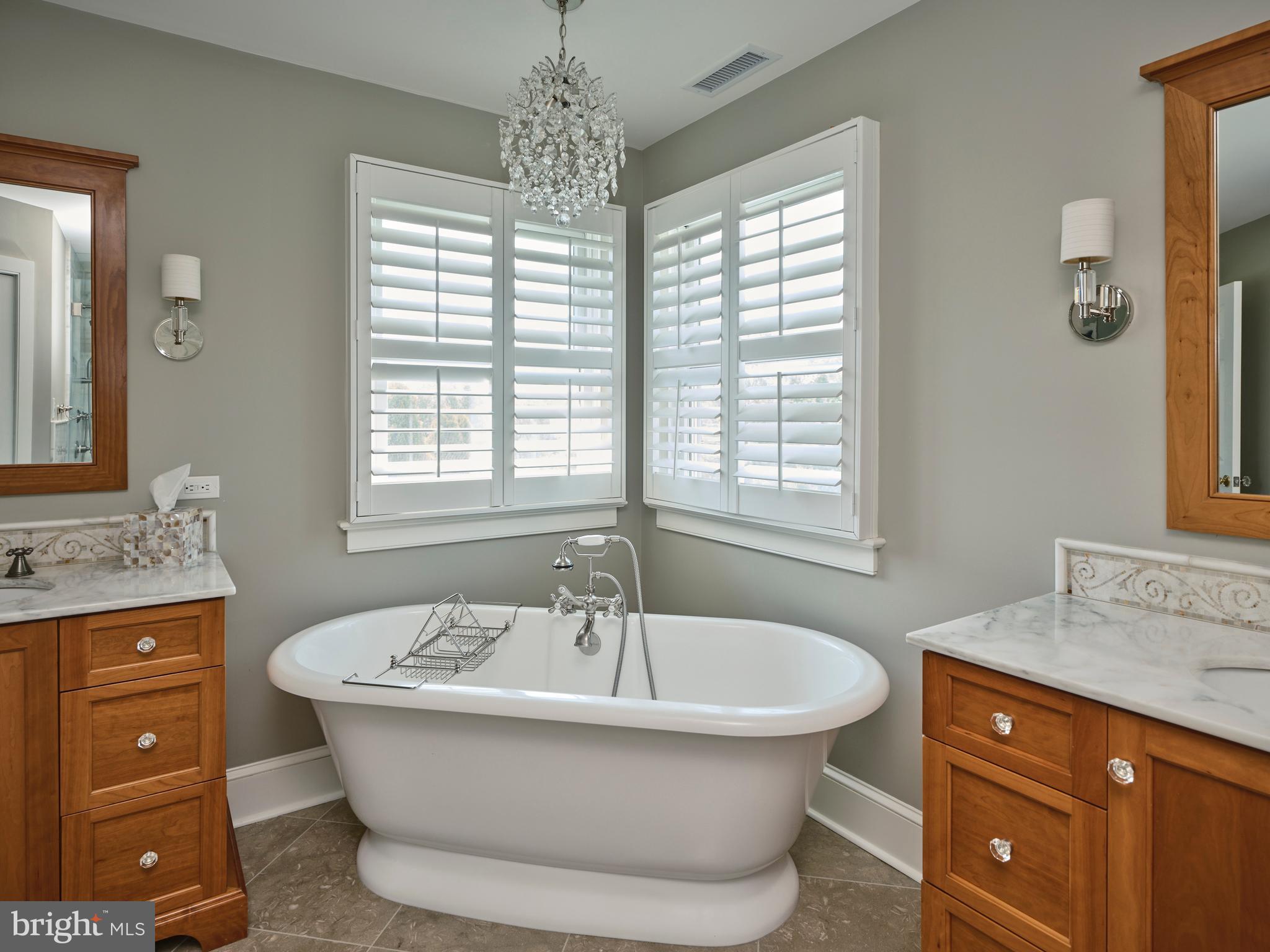 FOX HUNT ESTS - Residential