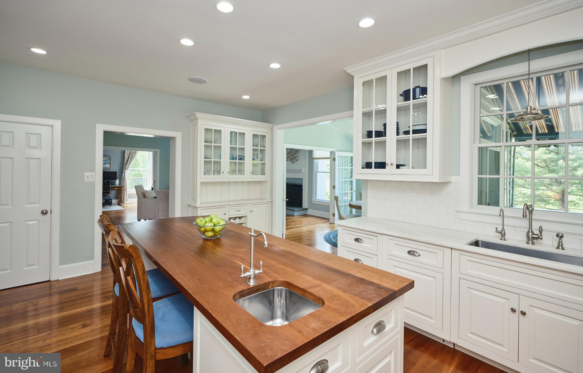 FOX HUNT ESTS - Residential