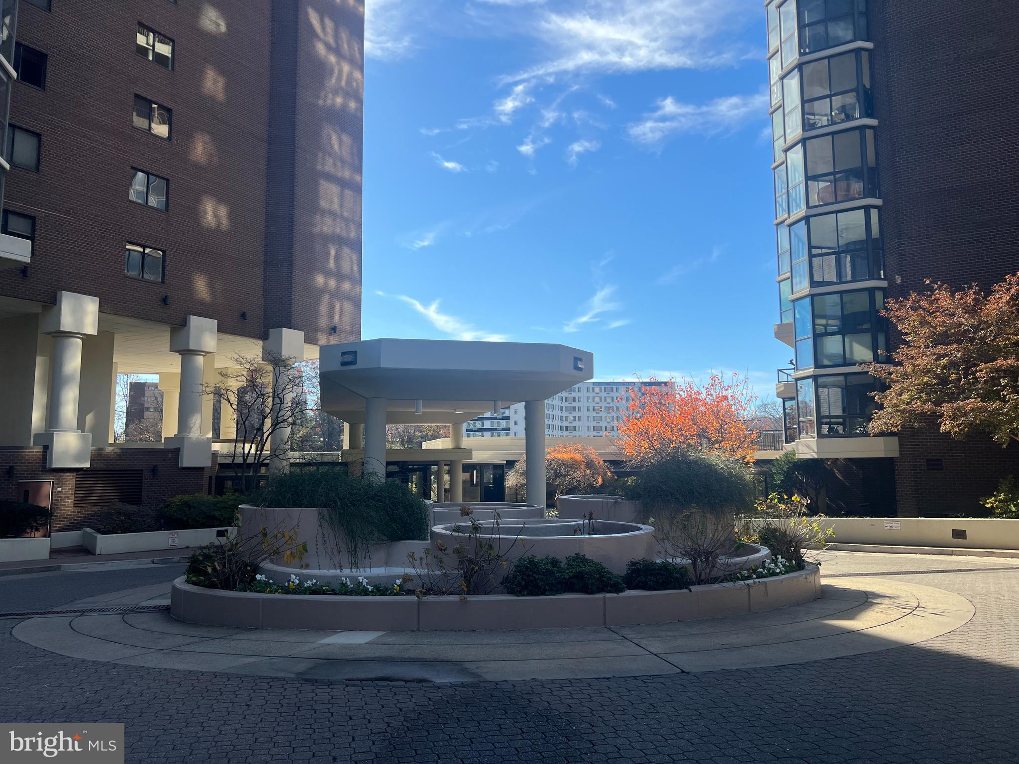 1600 N OAK STREET 1728