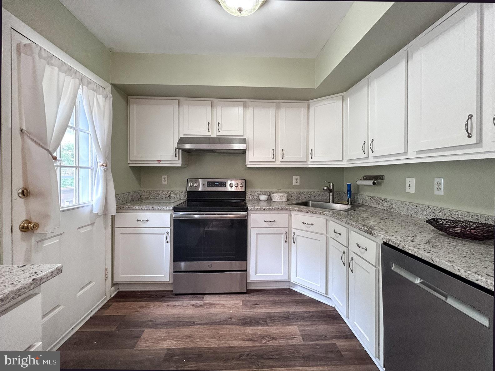 SUMMIT RIDGE - Residential