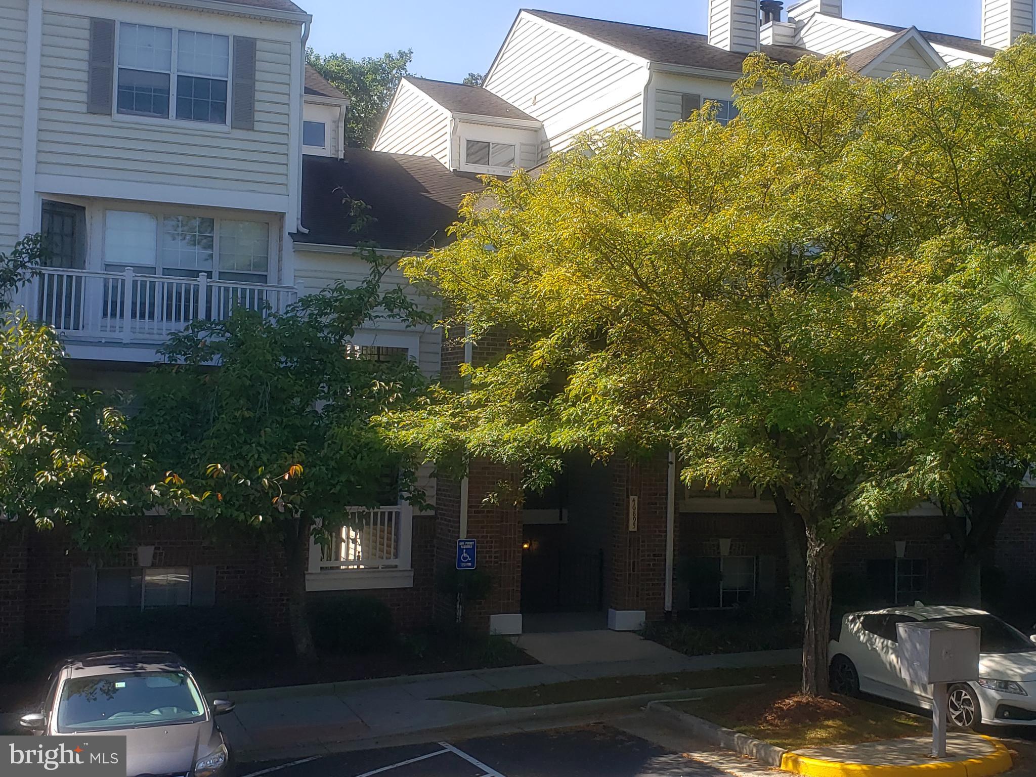 CHATHAM GREEN CONDOMINIUM - Residential Lease