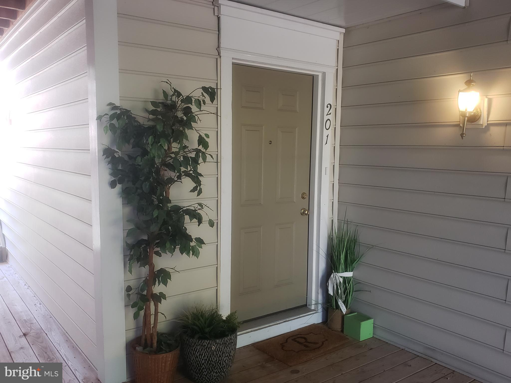 CHATHAM GREEN CONDOMINIUM - Residential Lease