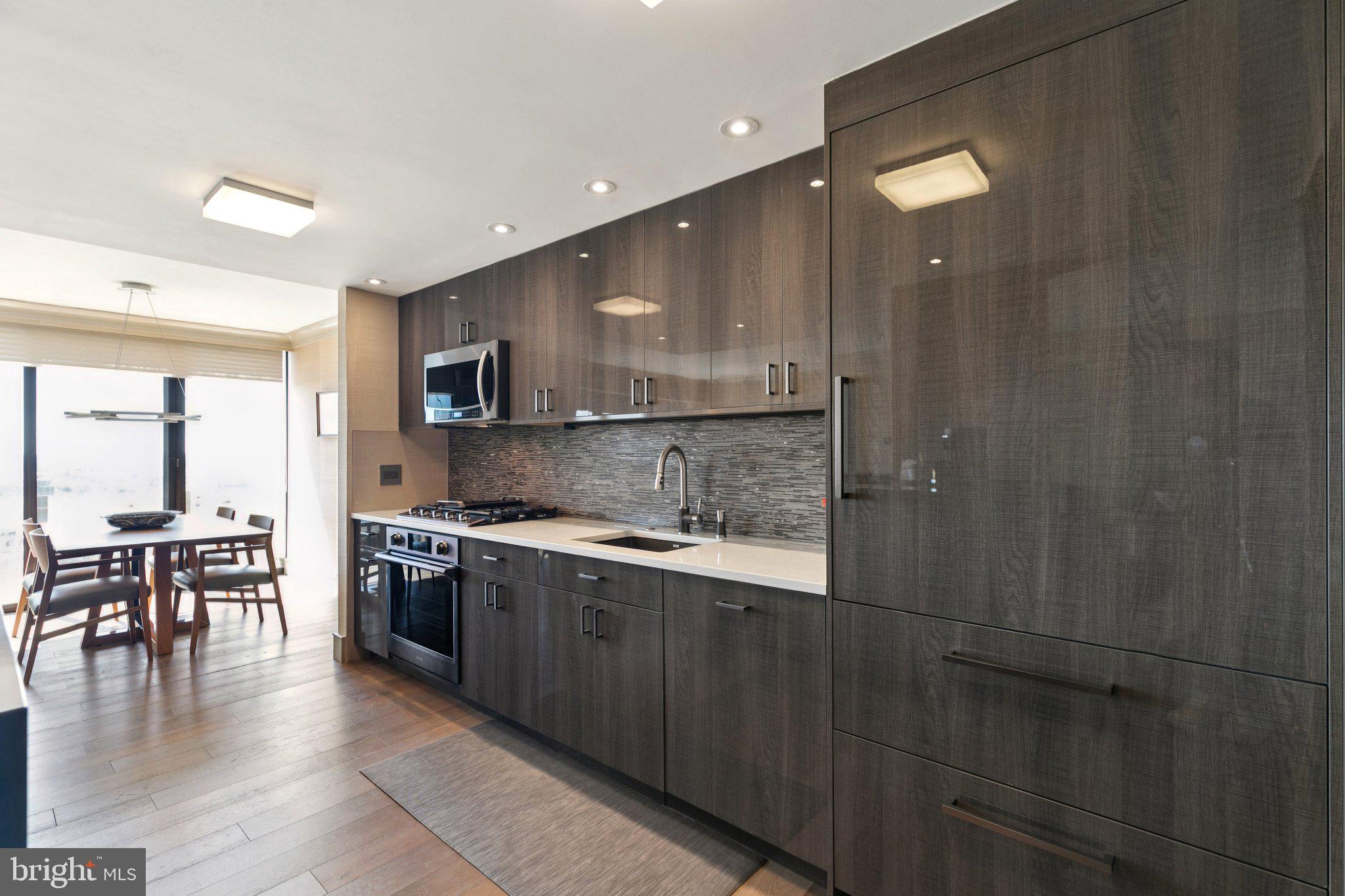 WASHINGTON SQ WEST - Residential