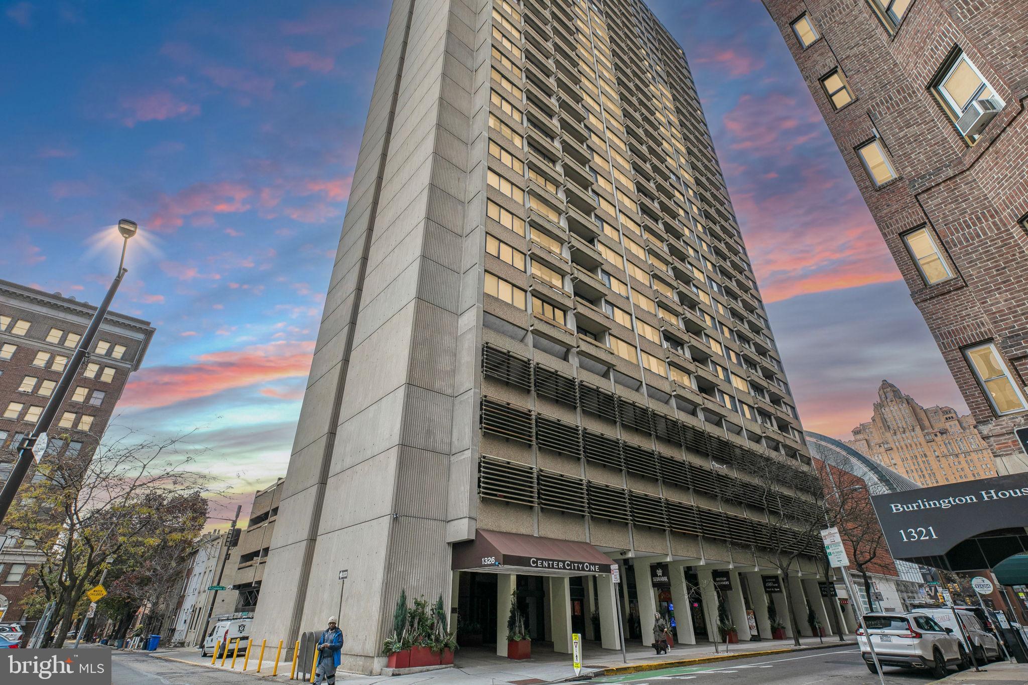 WASHINGTON SQ WEST - Residential