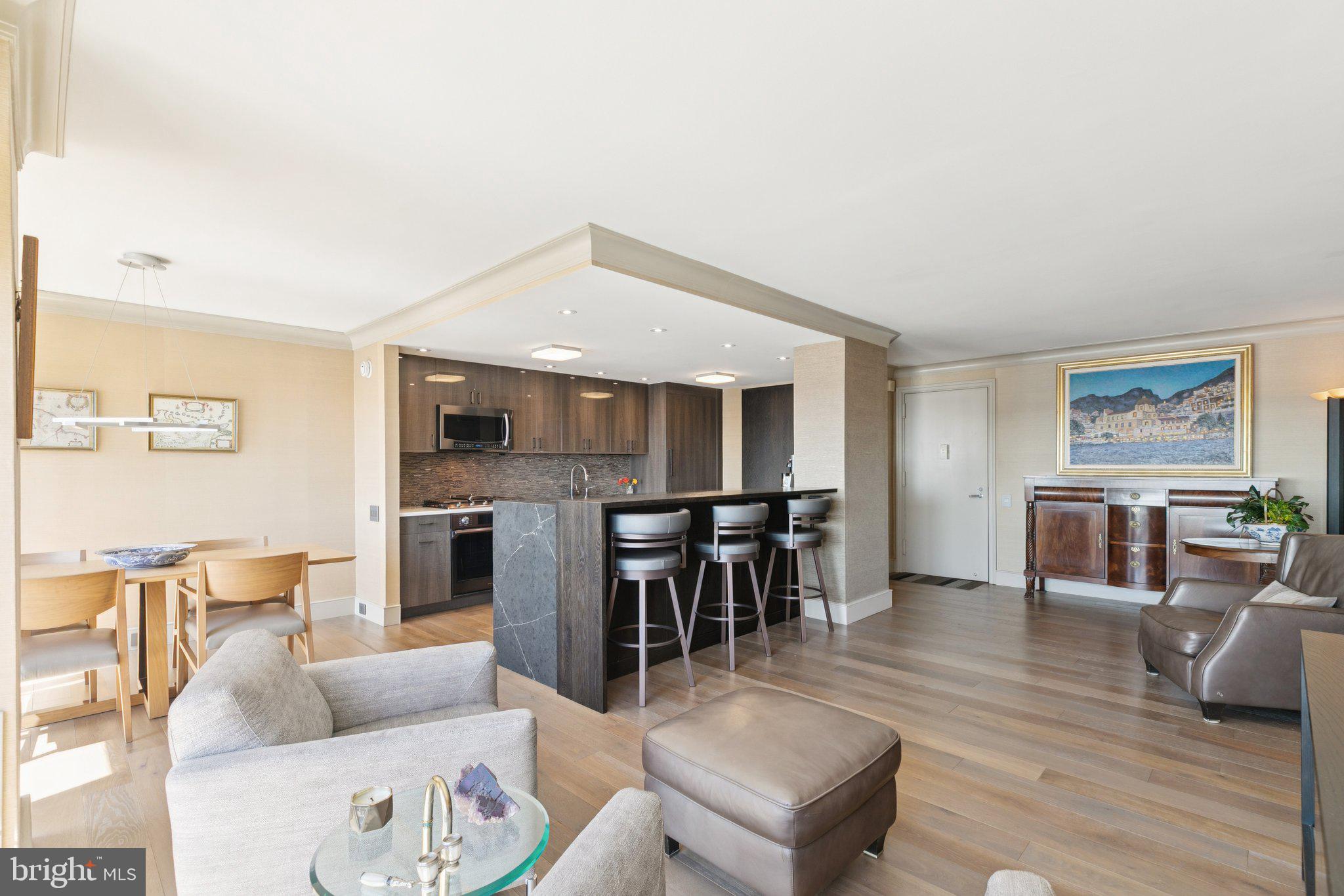 WASHINGTON SQ WEST - Residential