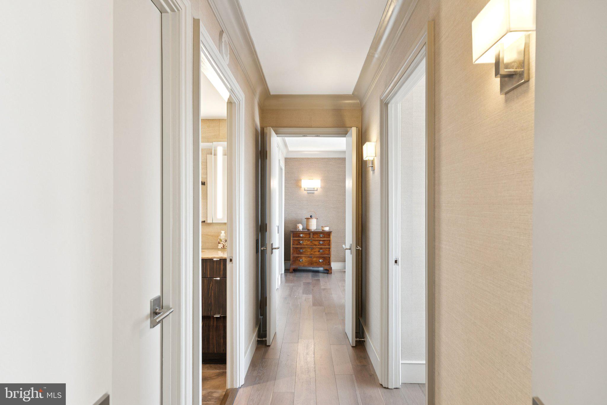 WASHINGTON SQ WEST - Residential