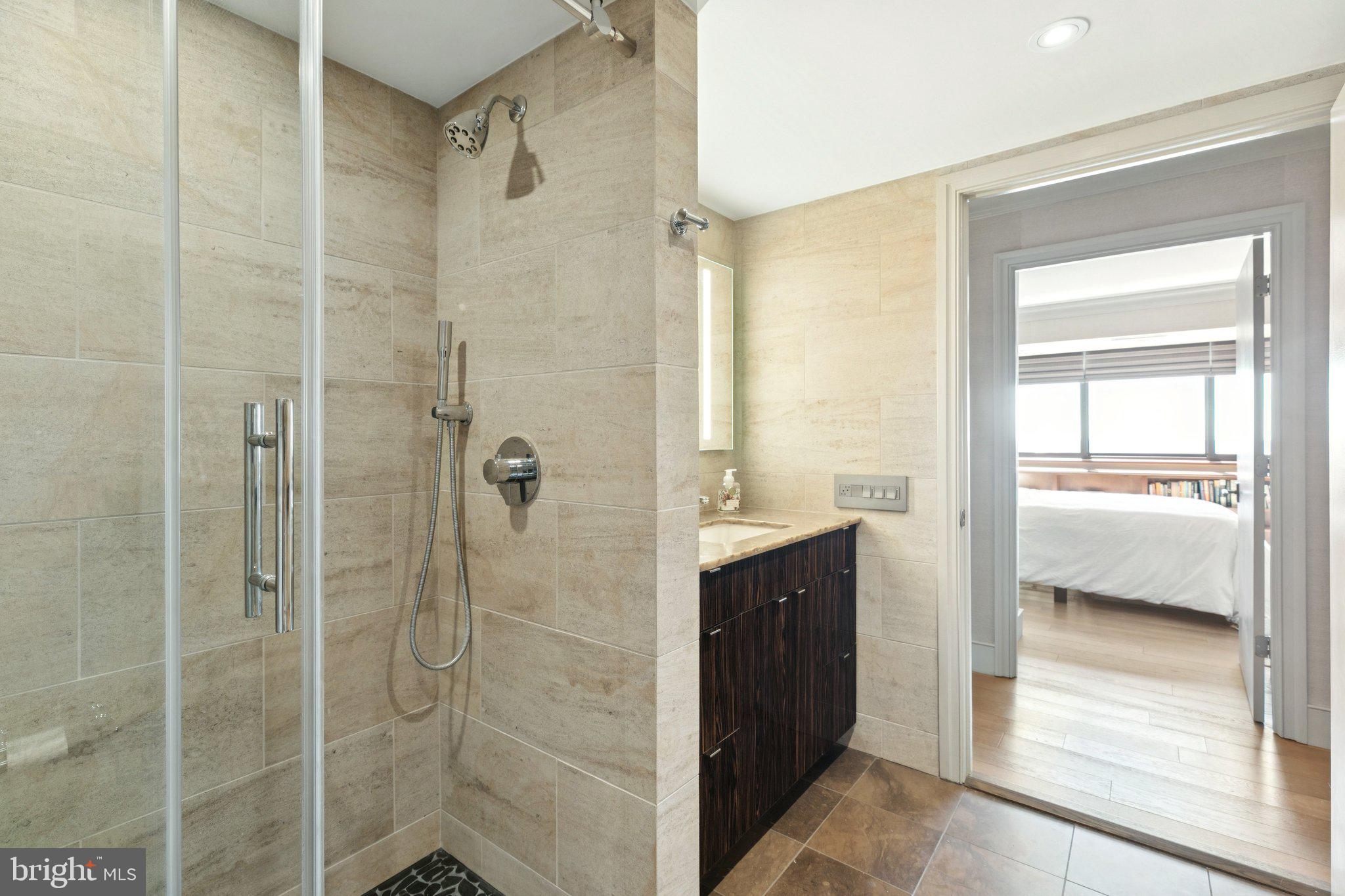 WASHINGTON SQ WEST - Residential