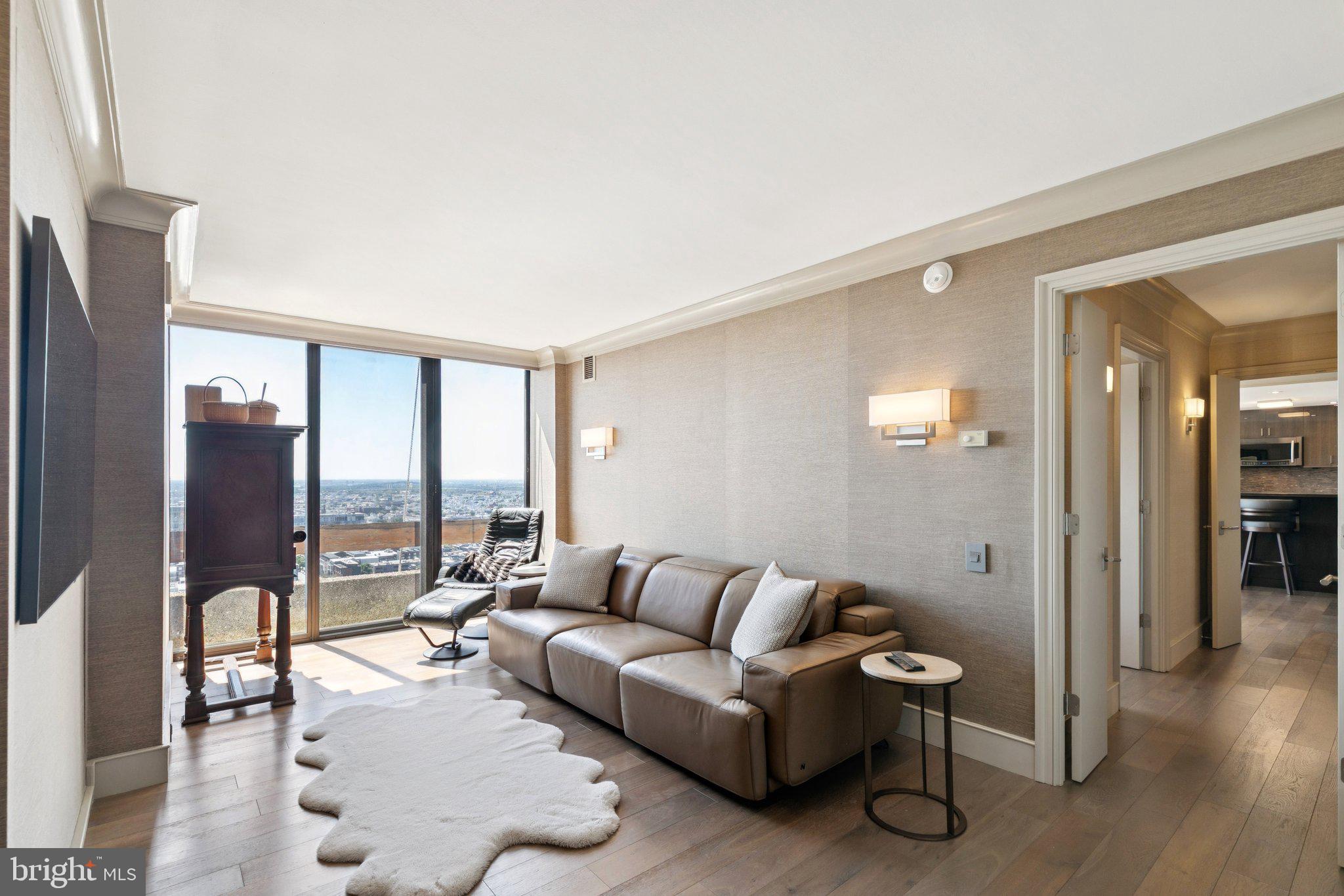 WASHINGTON SQ WEST - Residential