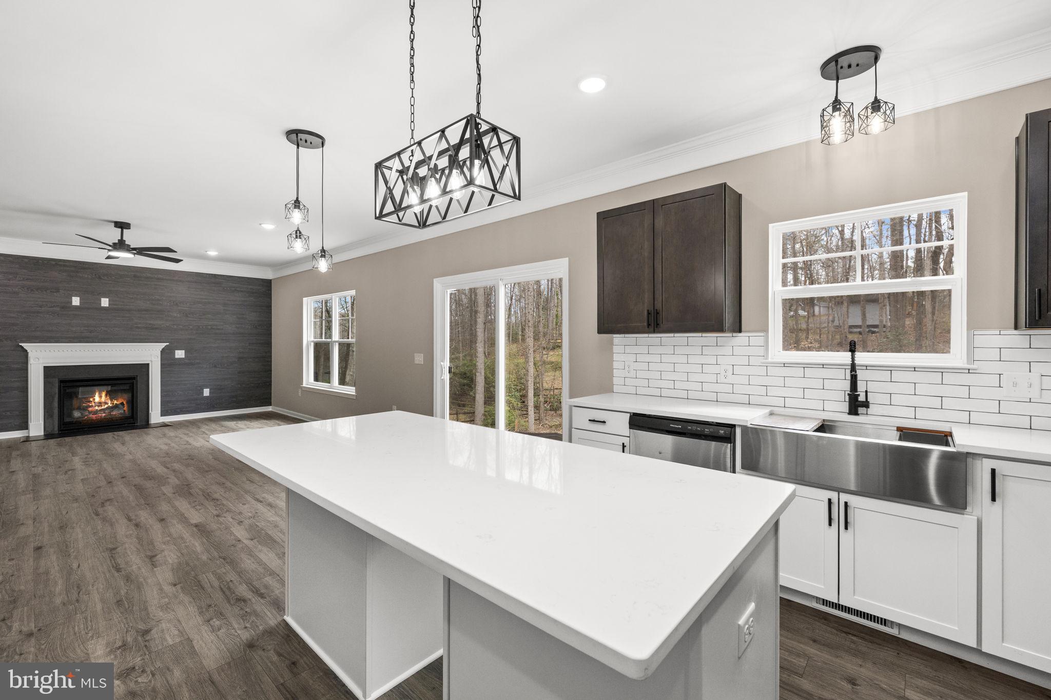 LAKE WILDERNESS - Residential